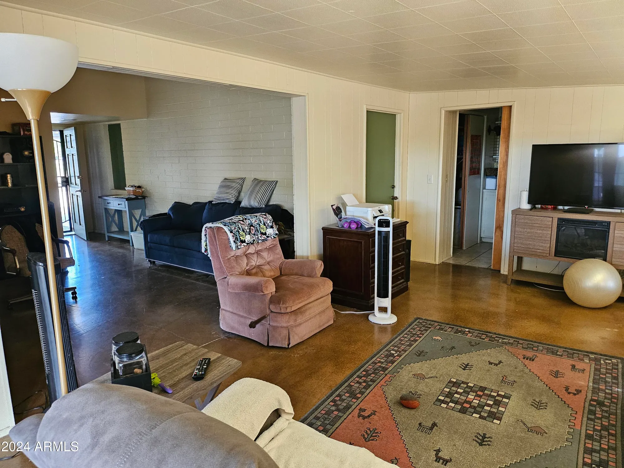 Property Slideshow image 12 of 24 | 10307 w oakmont dr, Sun City, AZ, 85351