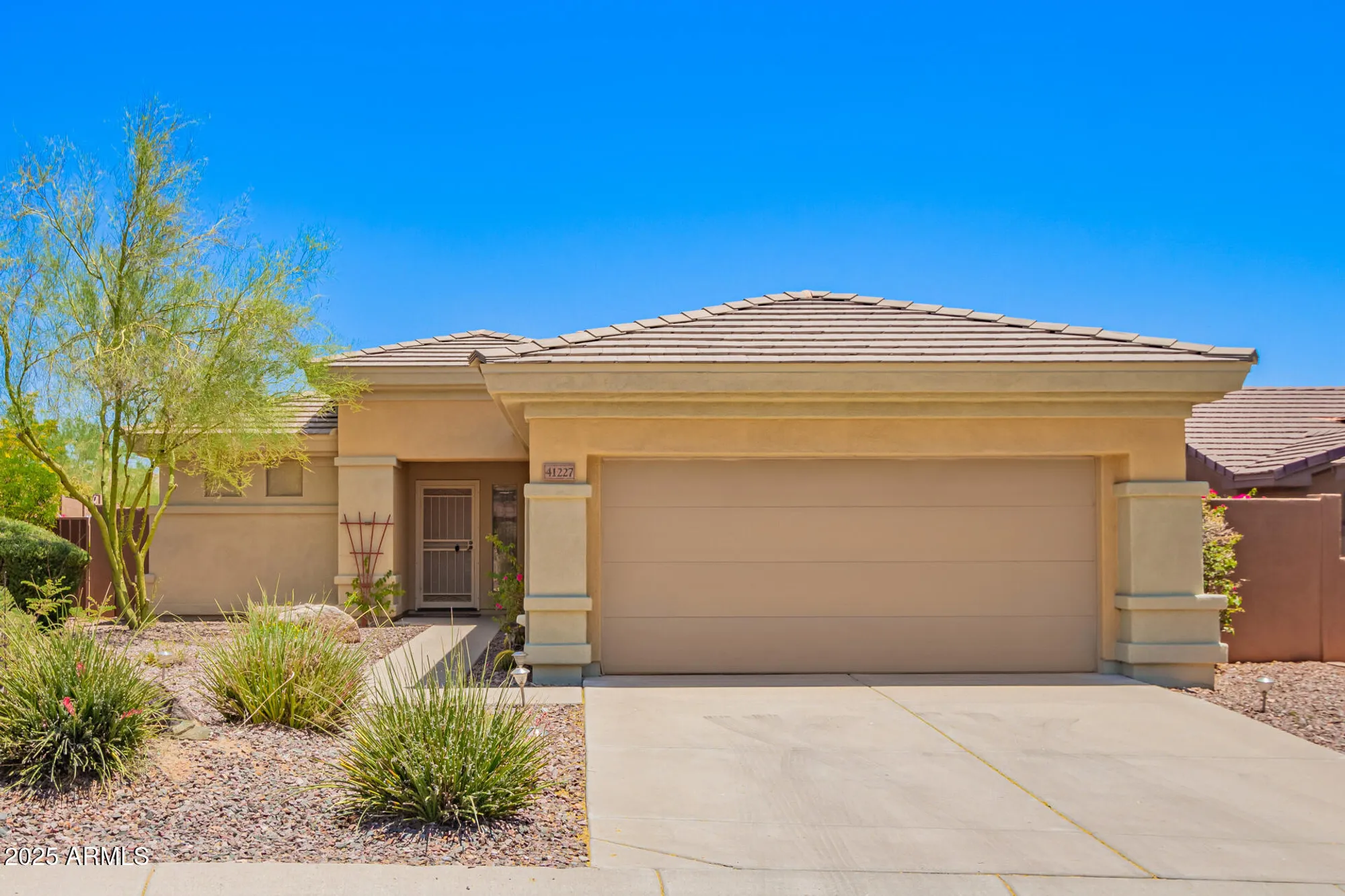 Property Slideshow image 2 of 44 | 41227 n rolling green way, Anthem, AZ, 85086