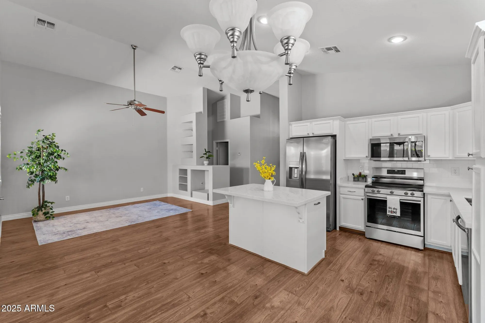 Property Slideshow image 4 of 31 | 18119 w spencer dr, Surprise, AZ, 85374