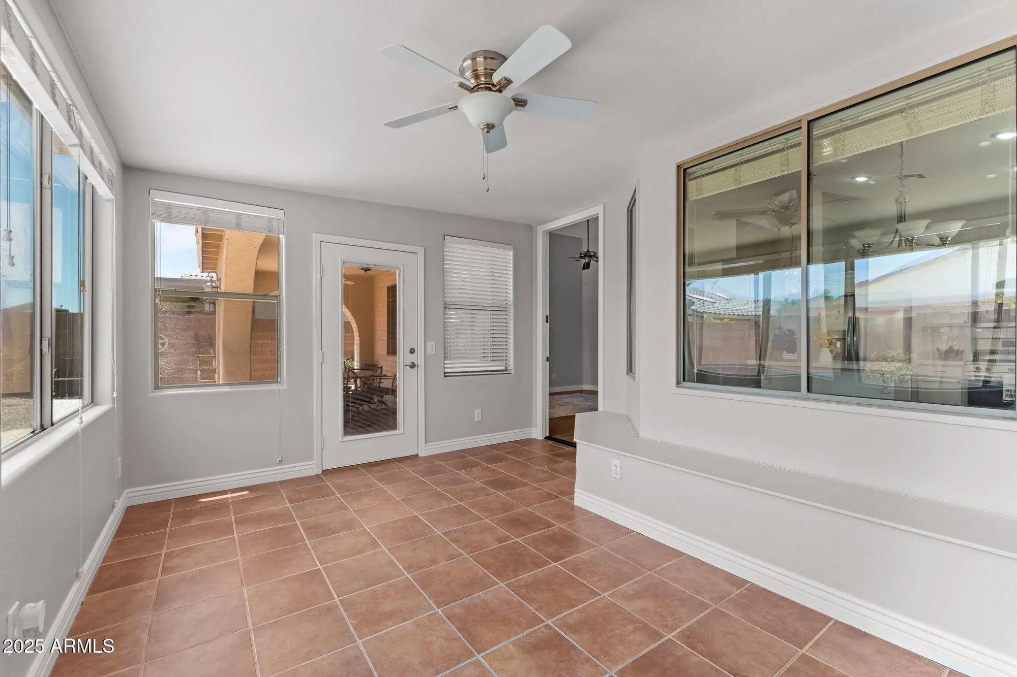 Property Slideshow image 12 of 31 | 18119 w spencer dr, Surprise, AZ, 85374