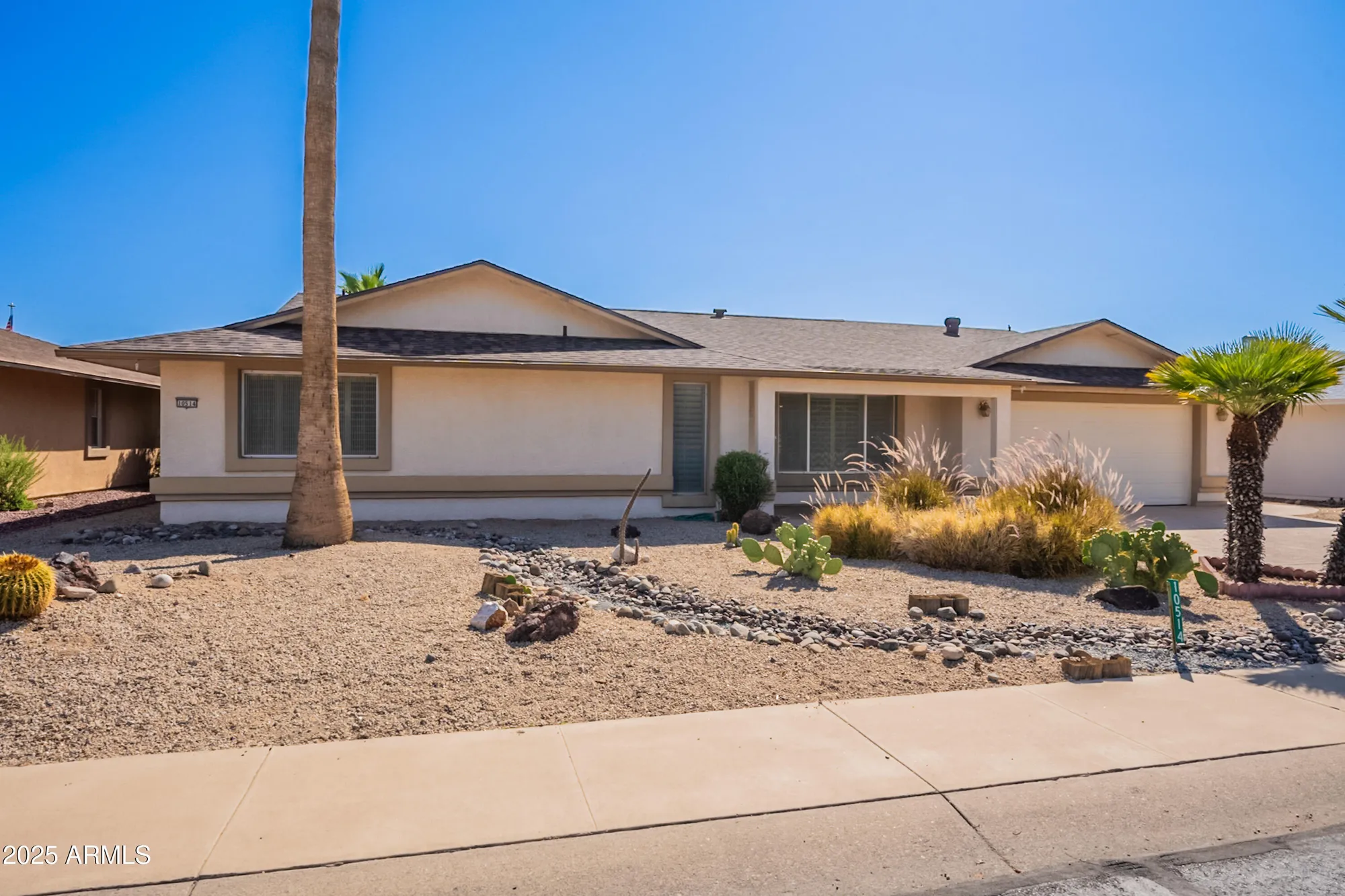 Property Slideshow image 1 of 38 | 10514 w willow creek cir, Sun City, AZ, 85373