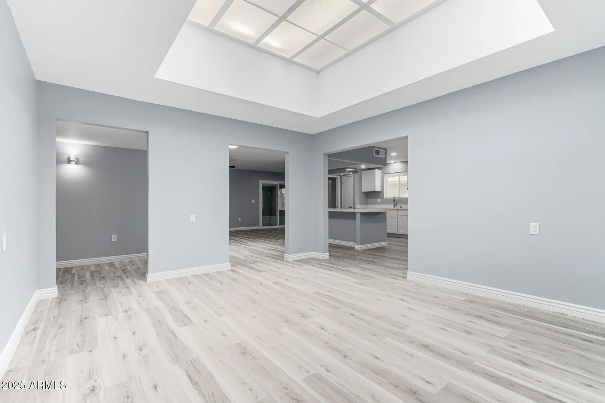 Property Slideshow image 5 of 32 | 10022 w mountain view rd, Sun City, AZ, 85351