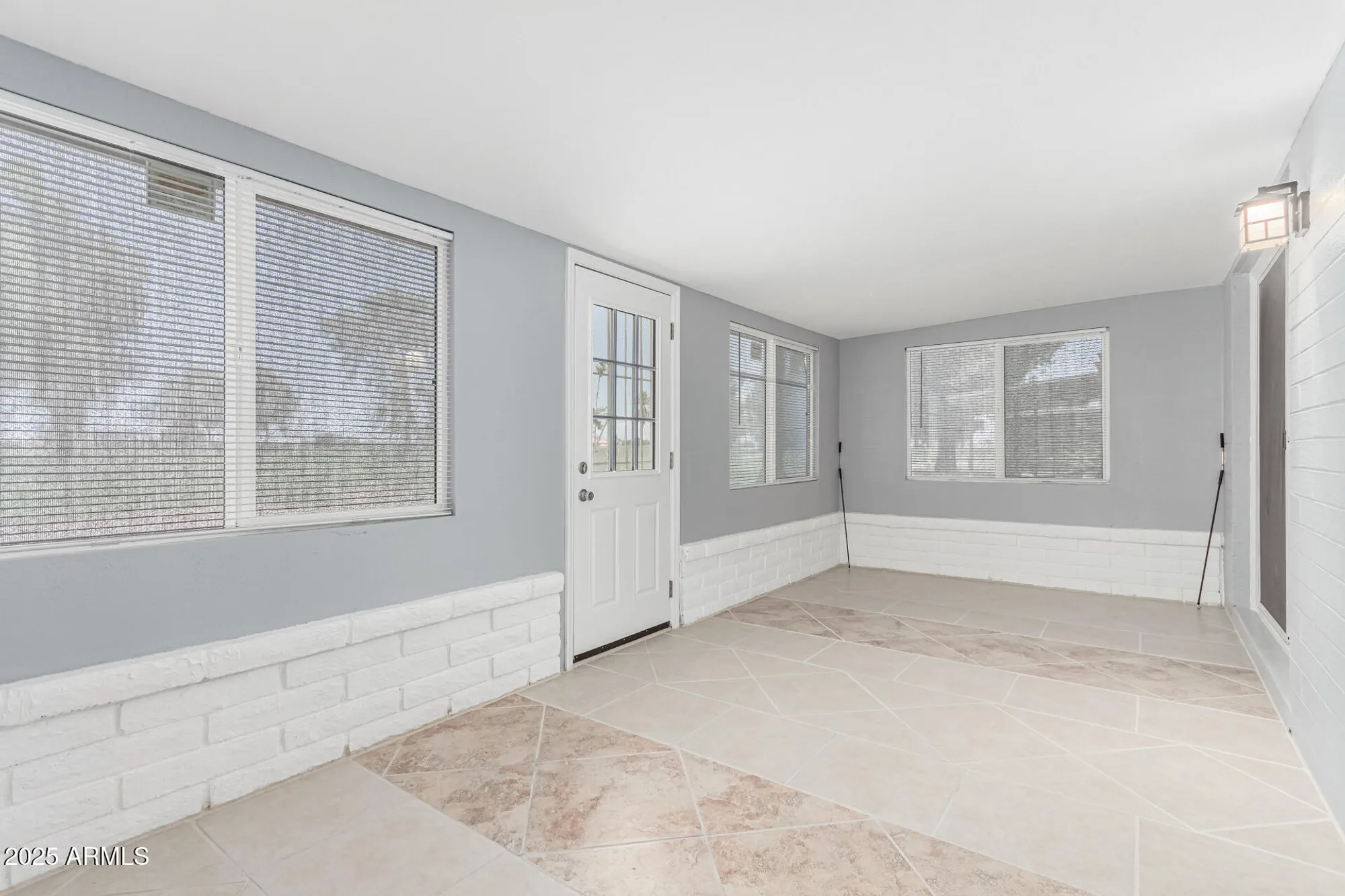 Property Slideshow image 25 of 32 | 10022 w mountain view rd, Sun City, AZ, 85351