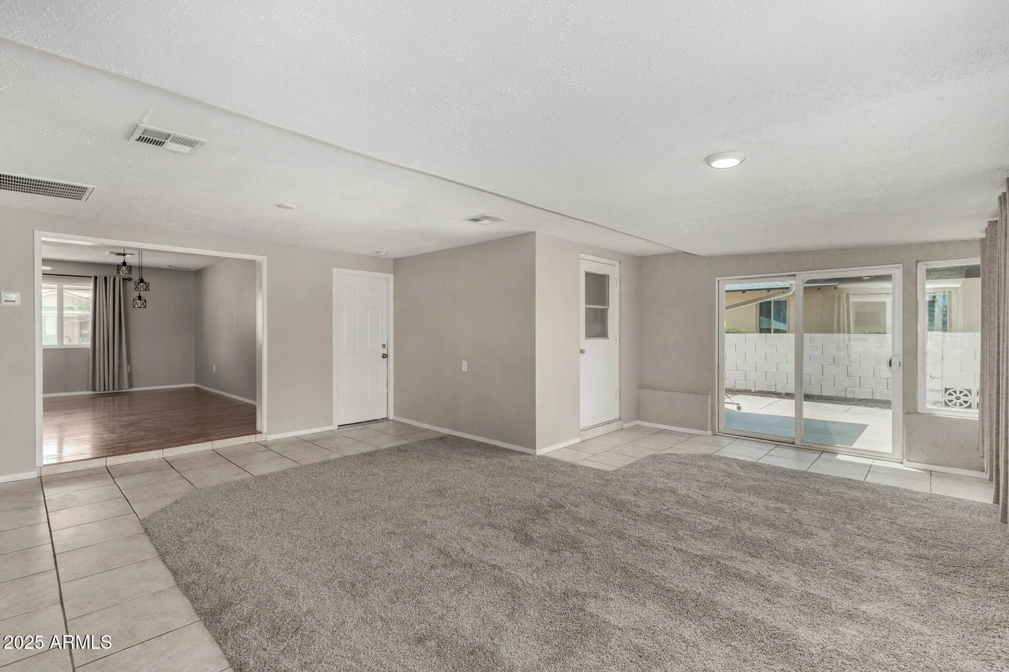 Property Slideshow image 14 of 28 | 10216 n 110th ave, Sun City, AZ, 85351