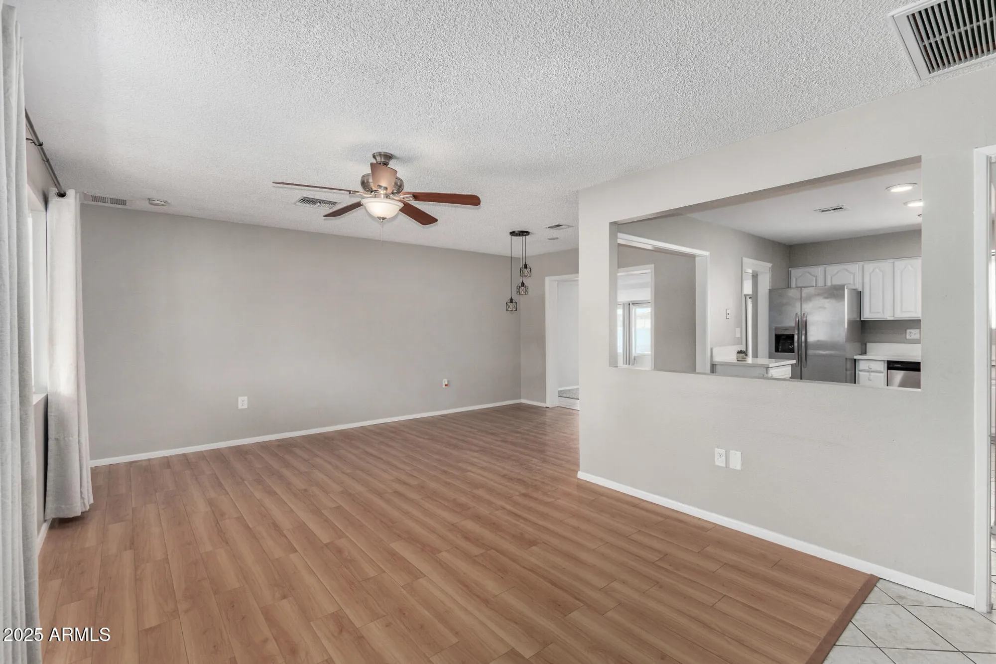 Property Slideshow image 6 of 28 | 10216 n 110th ave, Sun City, AZ, 85351