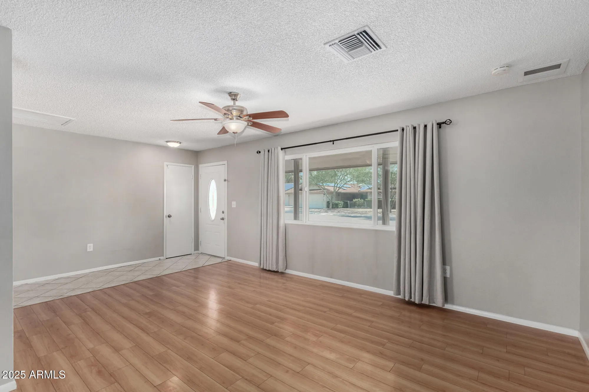 Property Slideshow image 8 of 28 | 10216 n 110th ave, Sun City, AZ, 85351