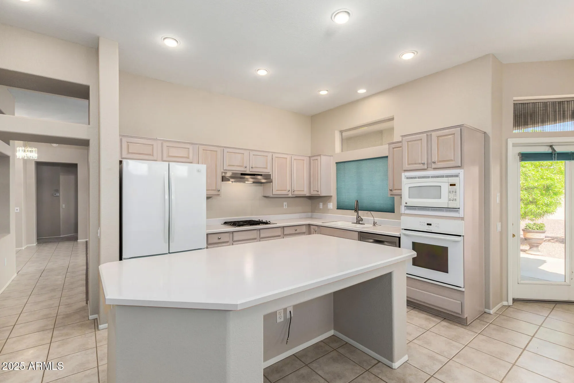 Property Slideshow image 12 of 34 | 20433 n 133rd dr, Sun City West, AZ, 85375