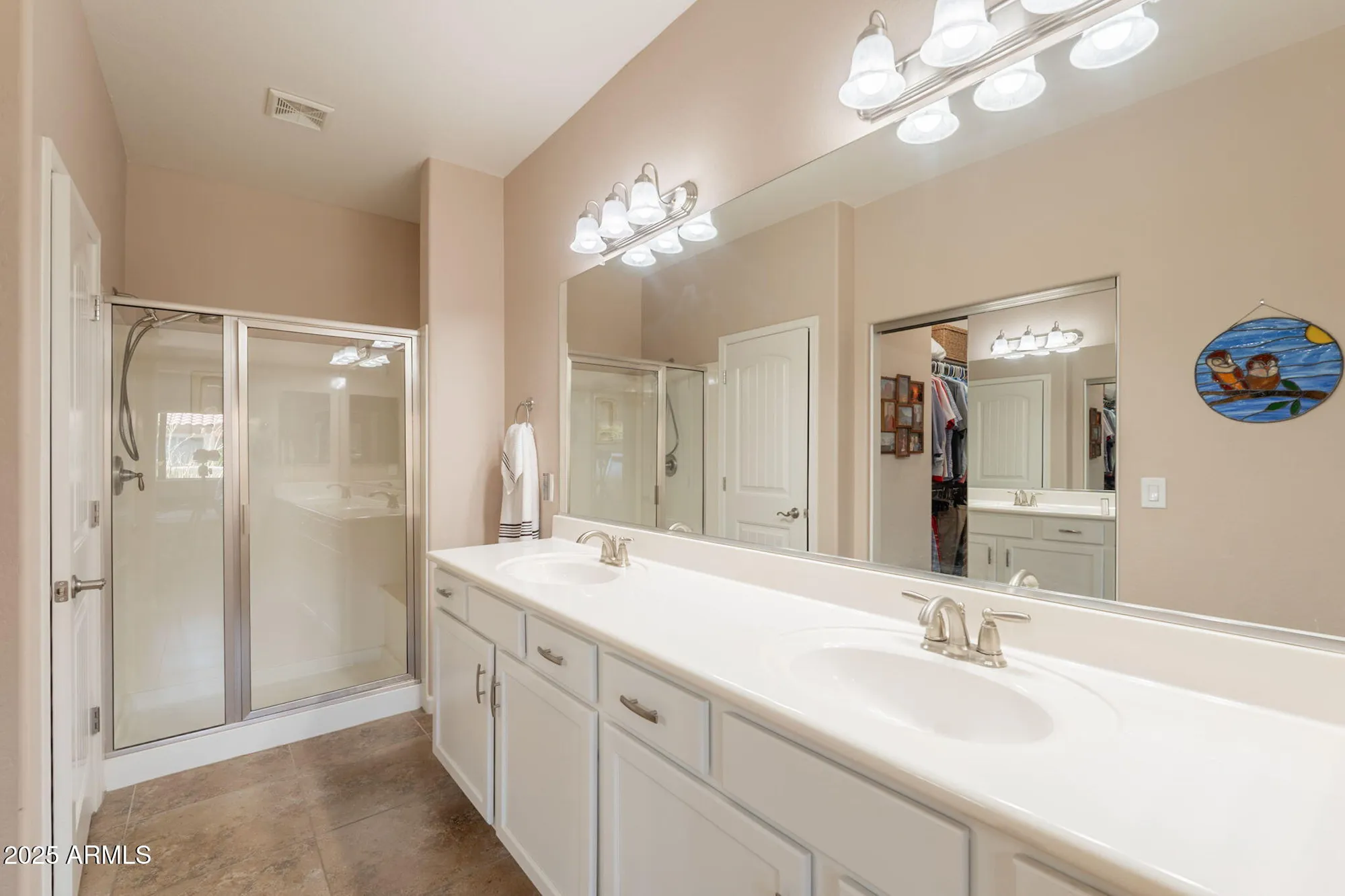 Property Slideshow image 10 of 35 | 1552 e manor dr, Casa Grande, AZ, 85122
