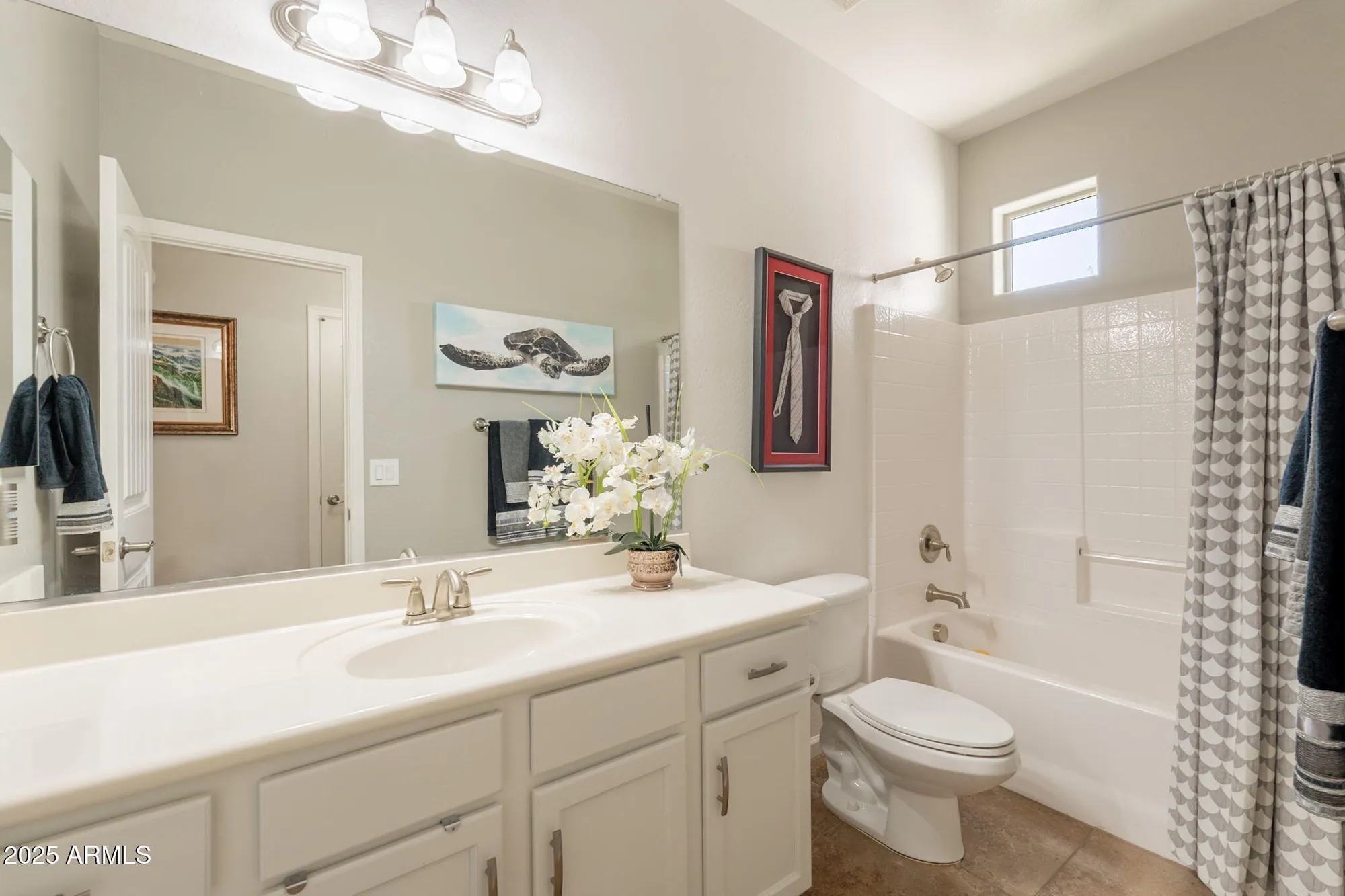 Property Slideshow image 13 of 35 | 1552 e manor dr, Casa Grande, AZ, 85122