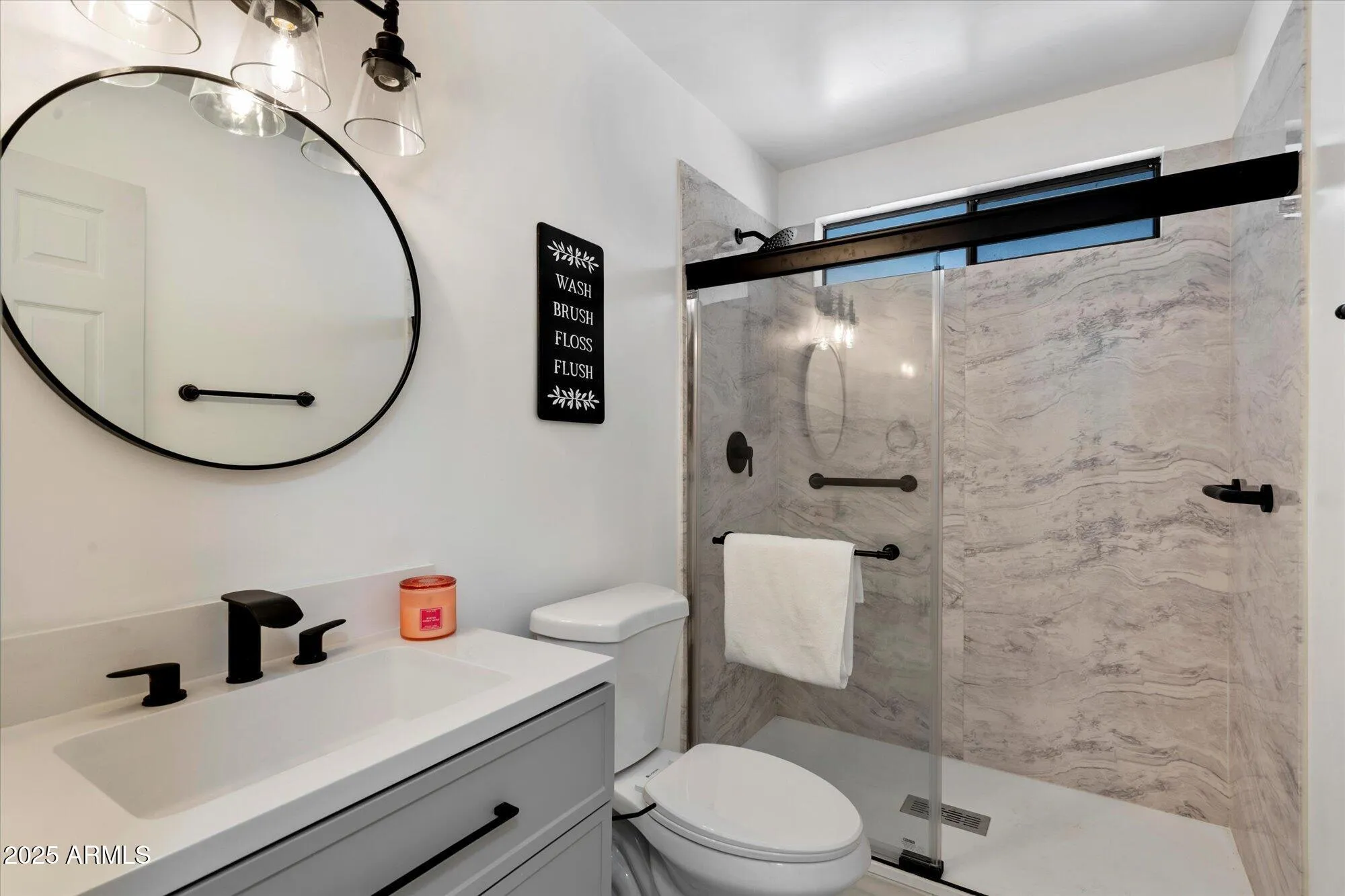 Property Slideshow image 21 of 37 | 427 s 80th way, Mesa, AZ, 85208