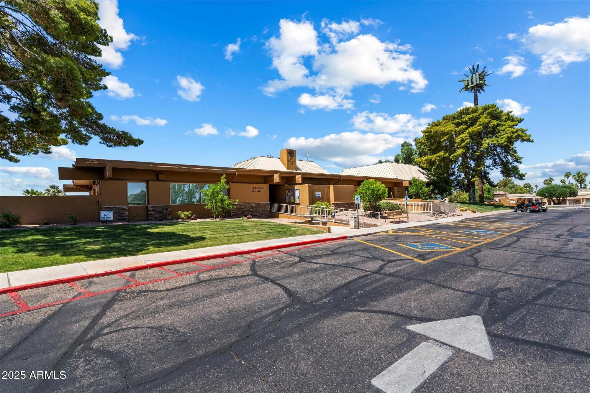 Property Slideshow image 31 of 37 | 427 s 80th way, Mesa, AZ, 85208