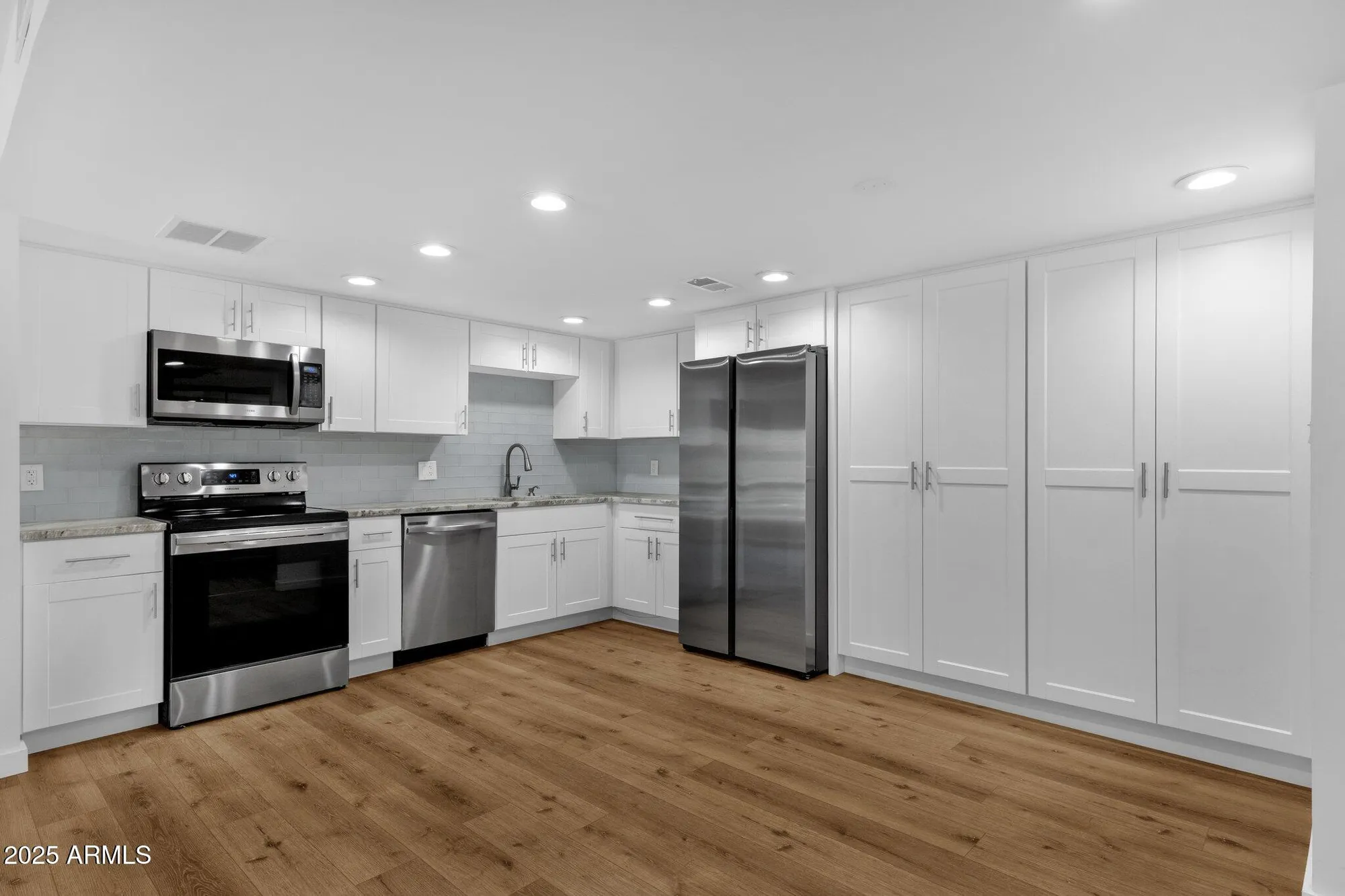 Property Slideshow image 3 of 30 | 7920 e camelback rd unit 104, Scottsdale, AZ, 85251