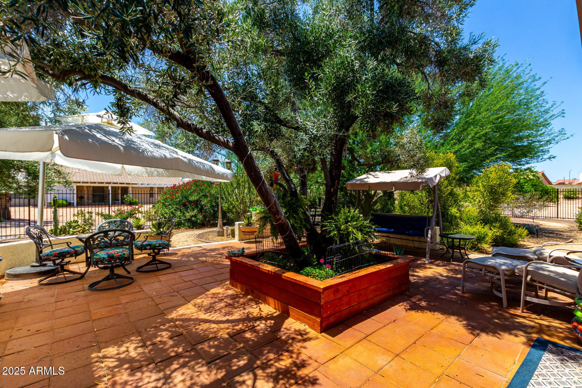 Property Slideshow image 24 of 39 | 21612 n 148th dr, Sun City West, AZ, 85375