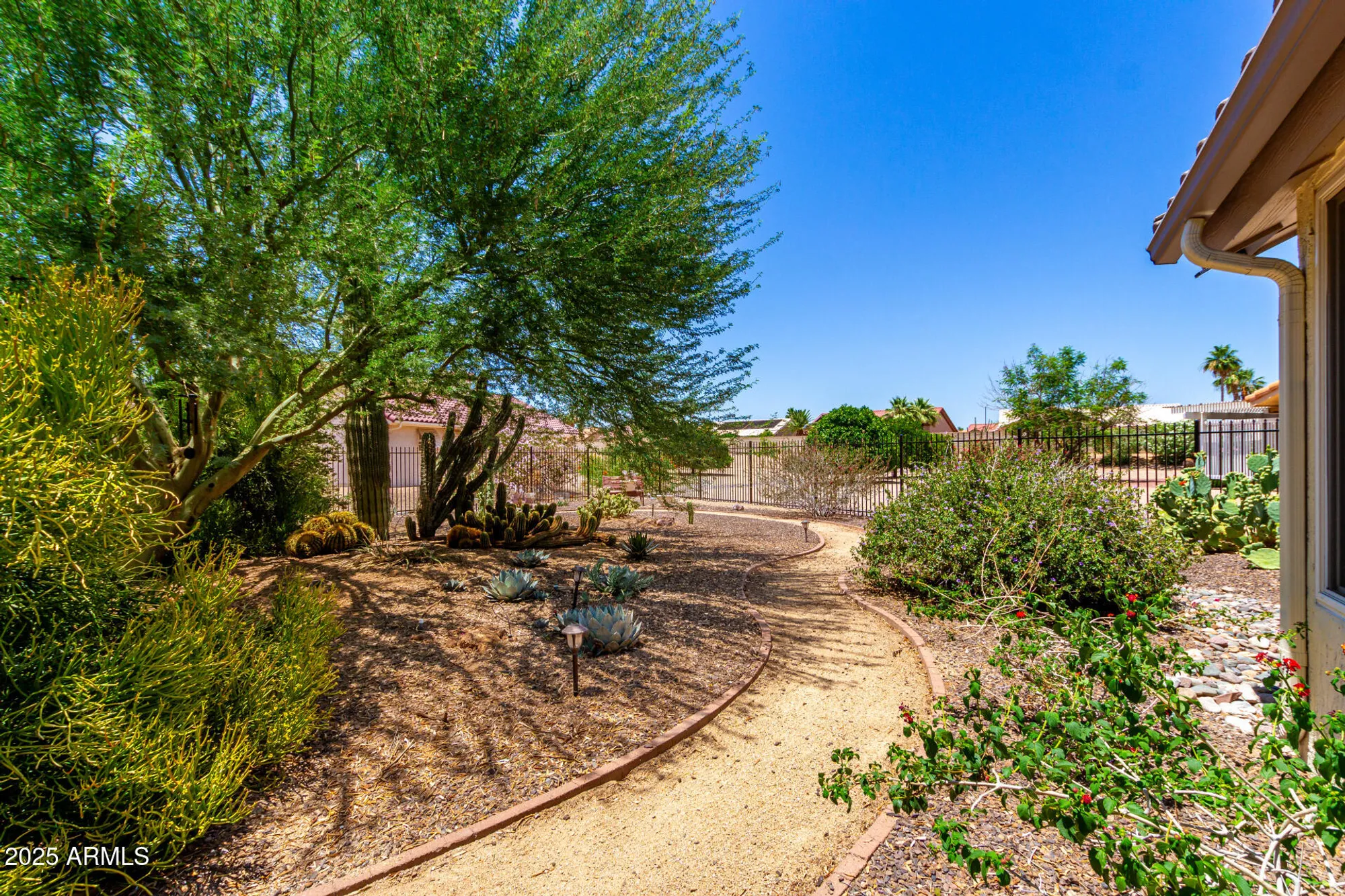 Property Slideshow image 25 of 39 | 21612 n 148th dr, Sun City West, AZ, 85375