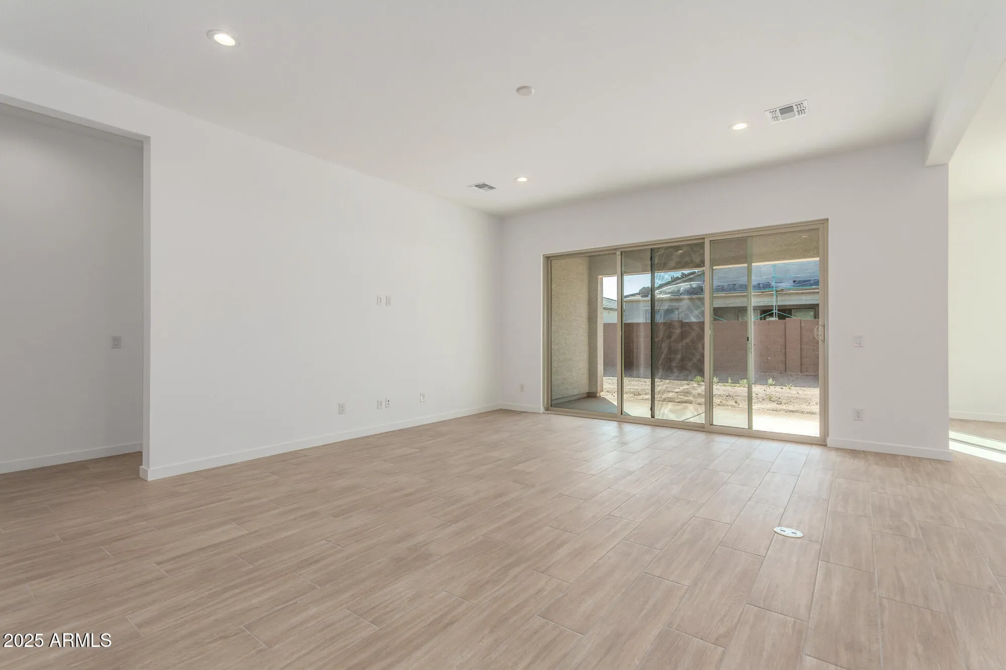 Property Slideshow image 8 of 43 | 24134 n 172nd ave, Surprise, AZ, 85387