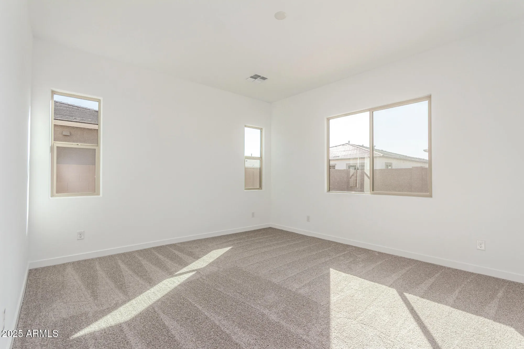 Property Slideshow image 11 of 43 | 24134 n 172nd ave, Surprise, AZ, 85387