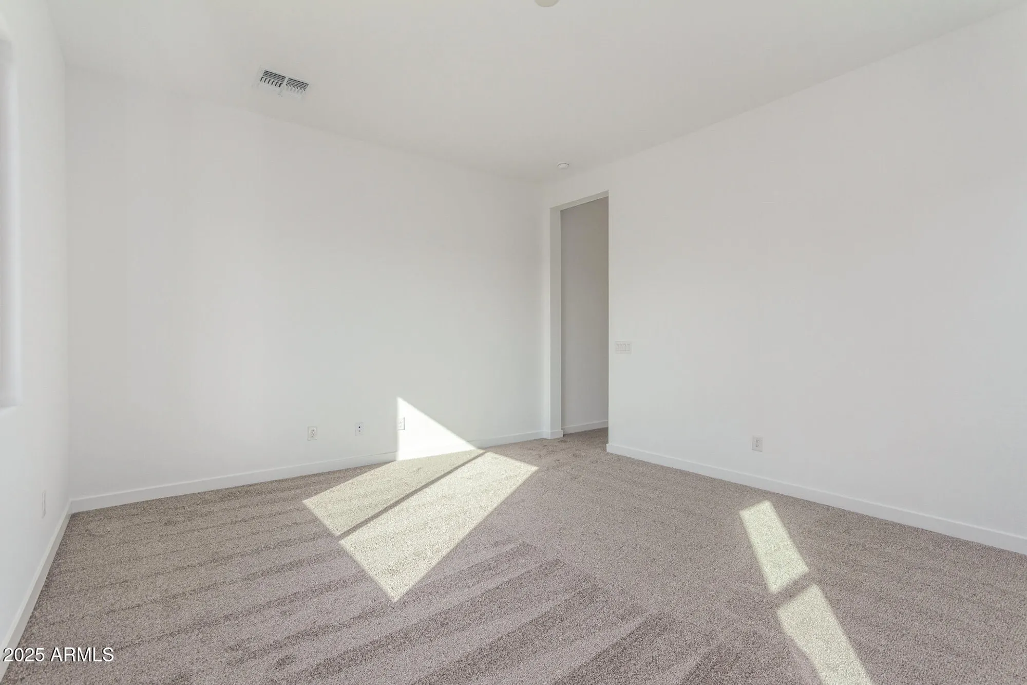 Property Slideshow image 13 of 43 | 24134 n 172nd ave, Surprise, AZ, 85387