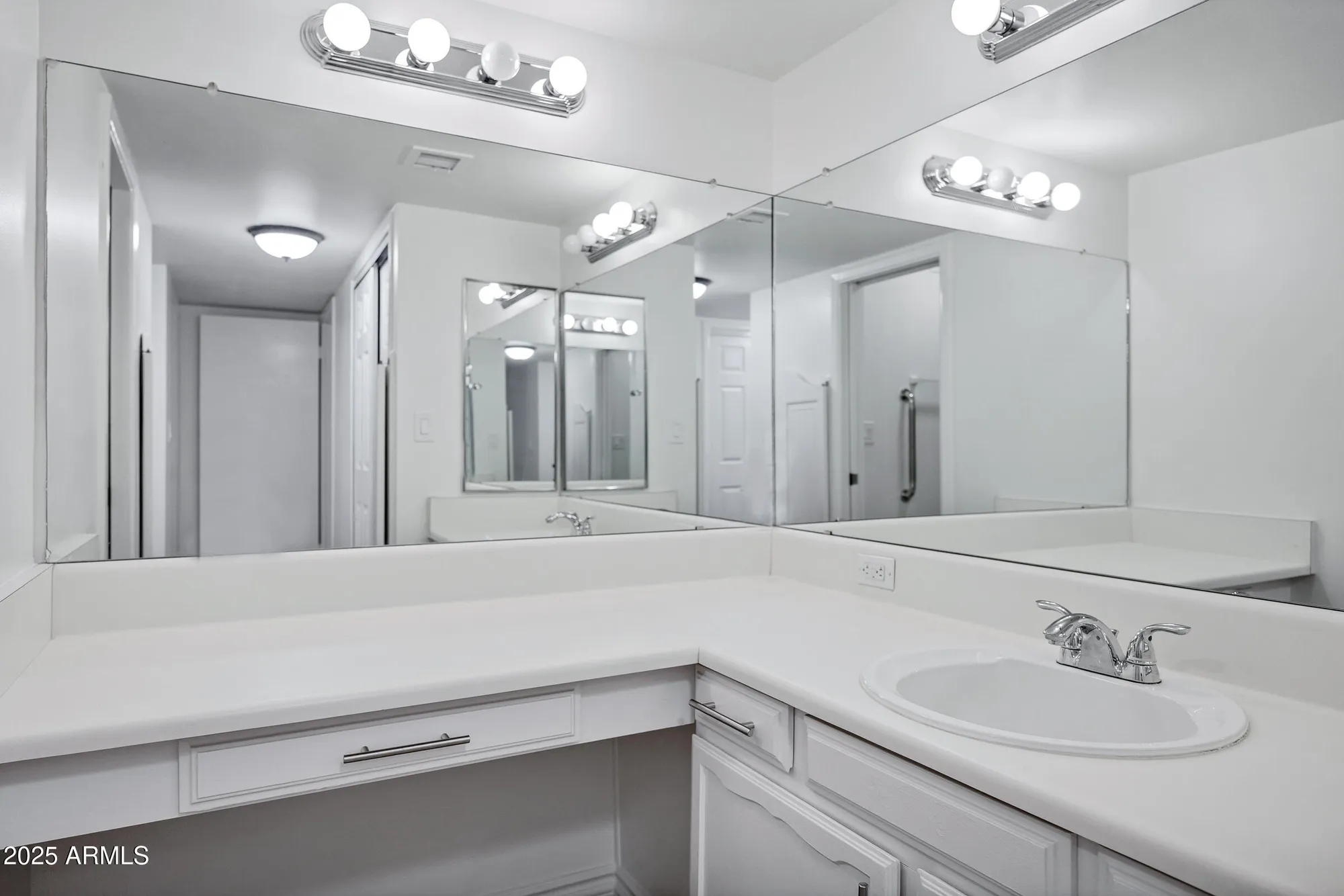 Property Slideshow image 32 of 53 | 7632 e bonita dr, Scottsdale, AZ, 85250