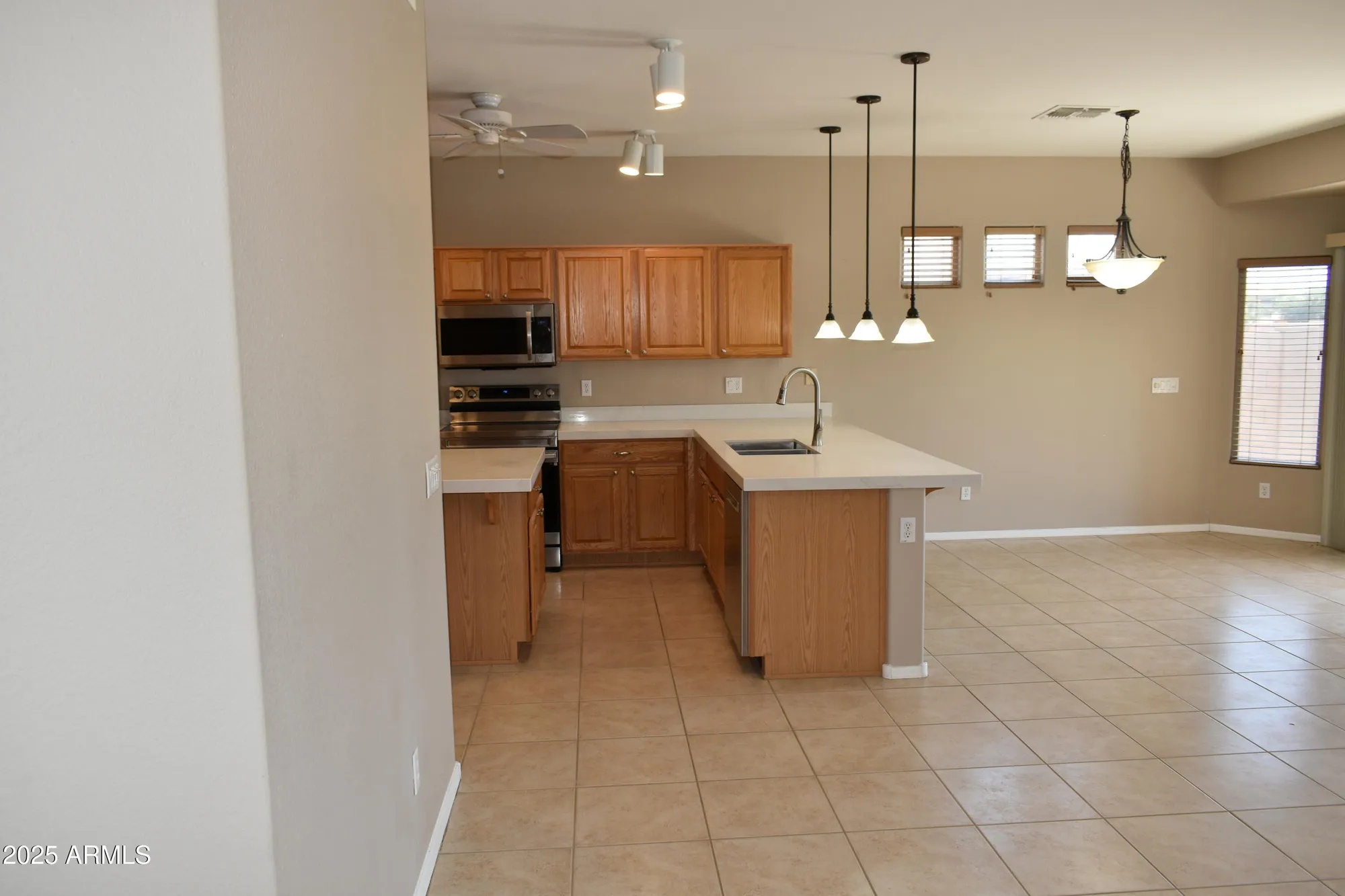 Property Slideshow image 5 of 37 | 6460 s springs pl, Chandler, AZ, 85249