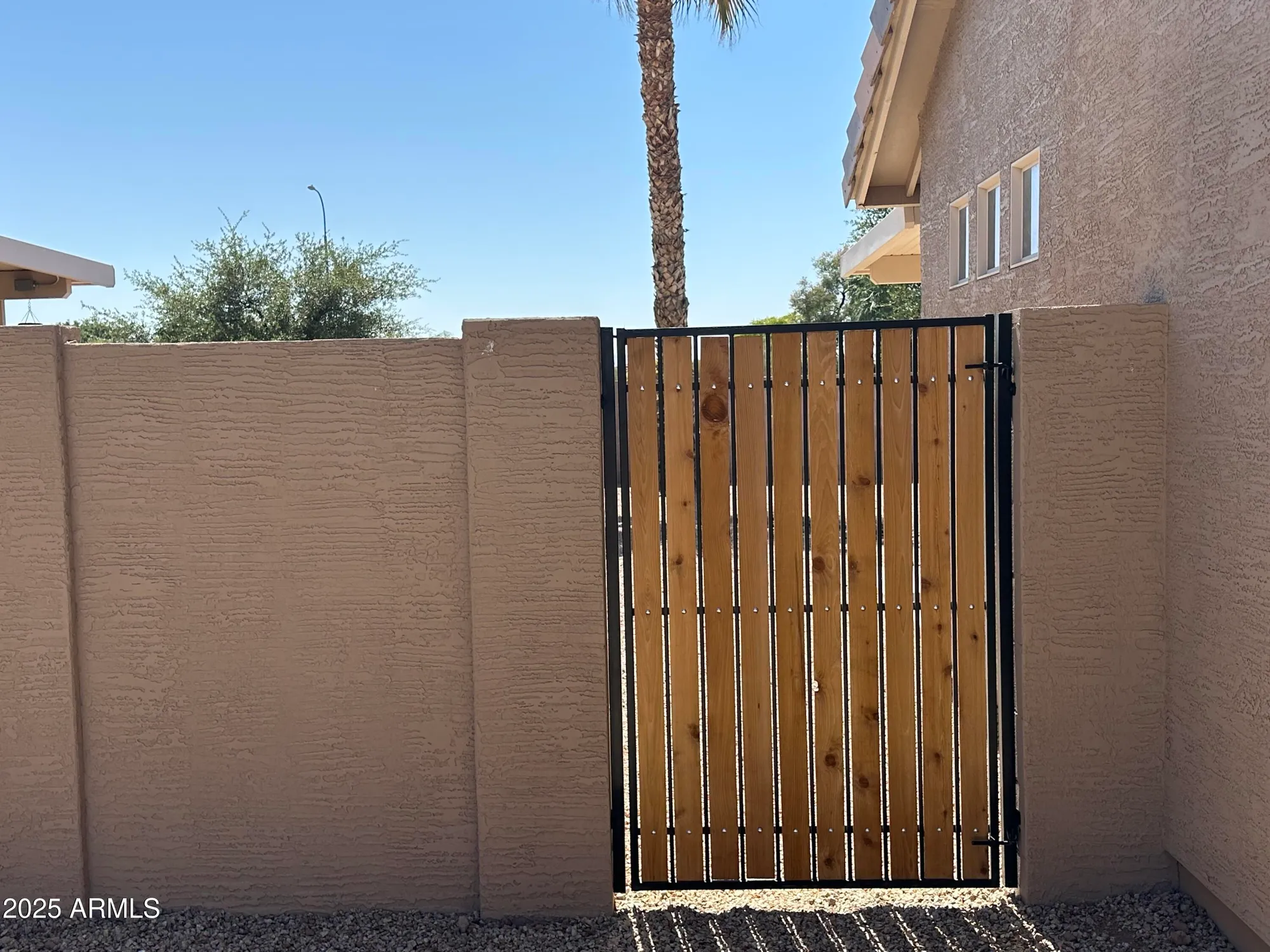 Property Slideshow image 23 of 37 | 6460 s springs pl, Chandler, AZ, 85249