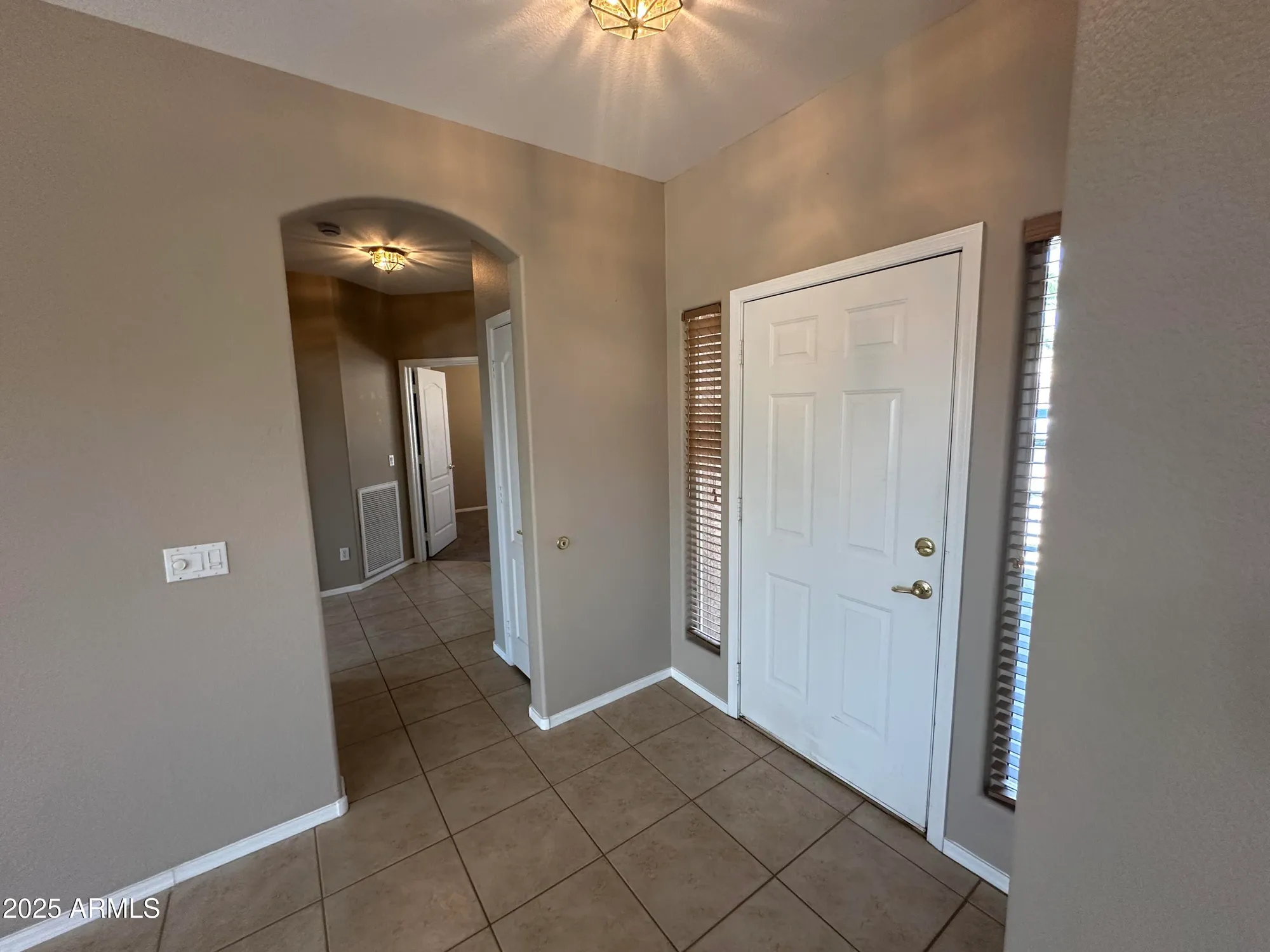 Property Slideshow image 9 of 37 | 6460 s springs pl, Chandler, AZ, 85249