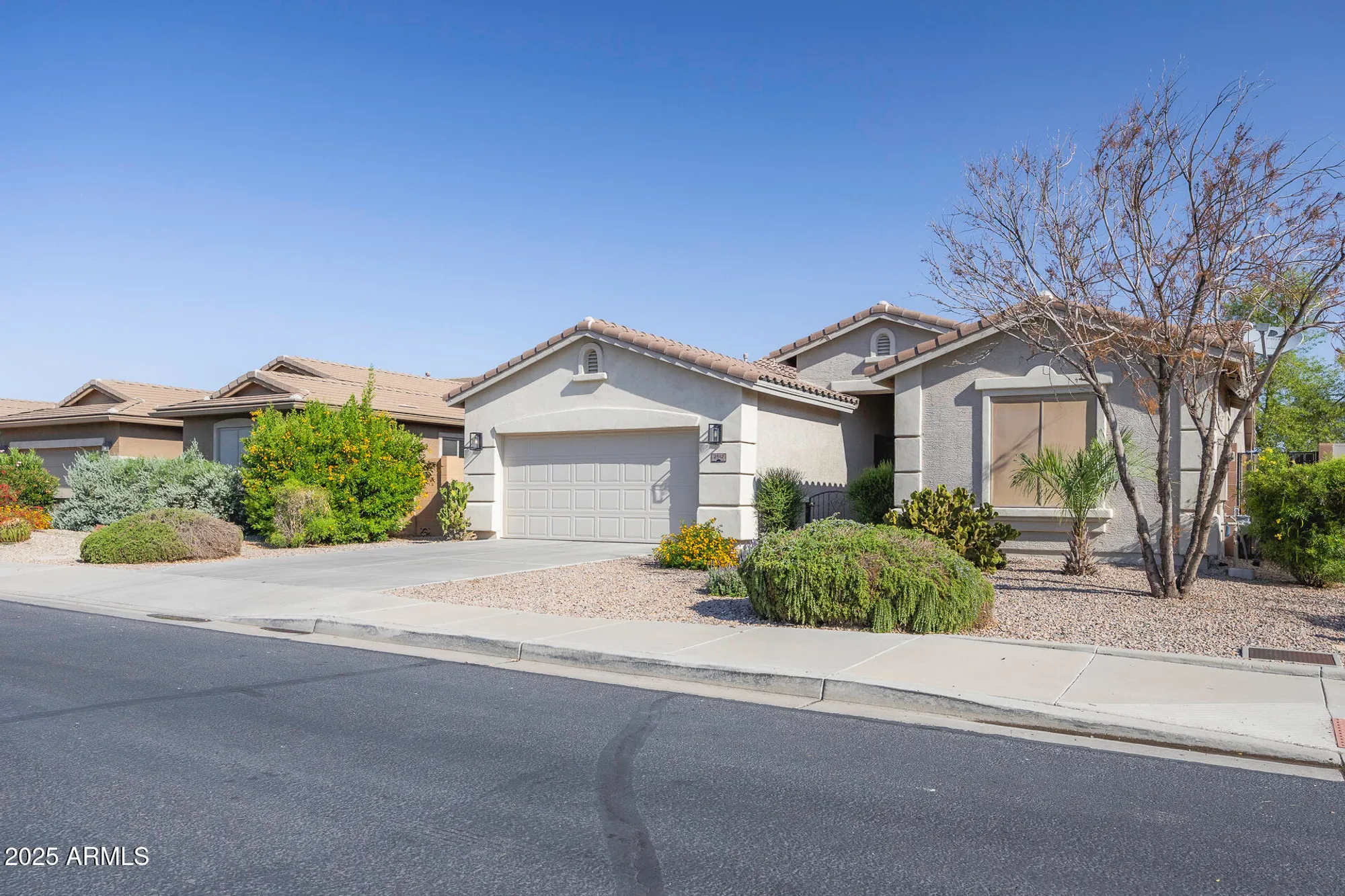 Property Slideshow image 3 of 61 | 2512 e katrina trl, Casa Grande, AZ, 85194