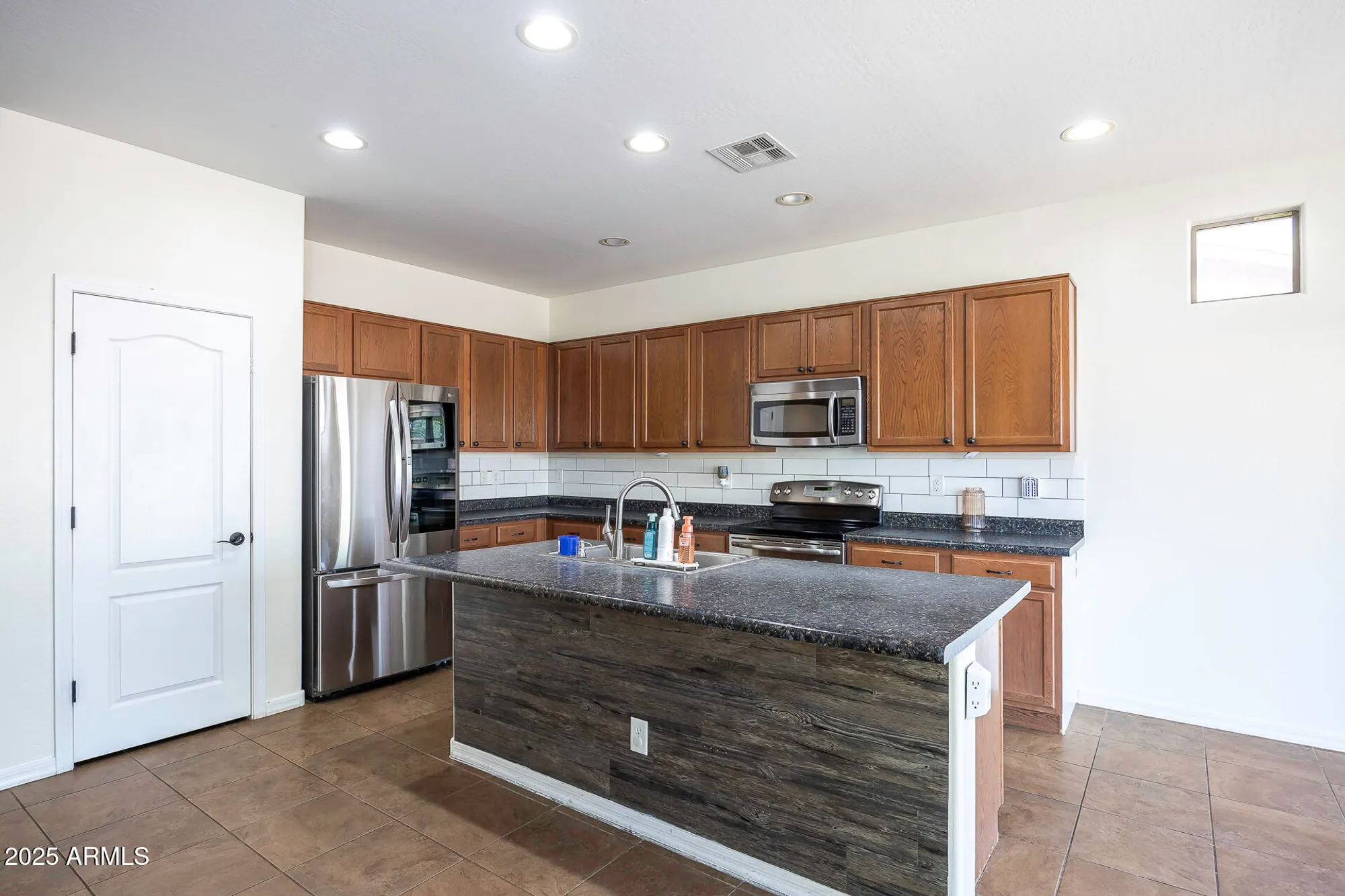 Property Slideshow image 13 of 61 | 2512 e katrina trl, Casa Grande, AZ, 85194