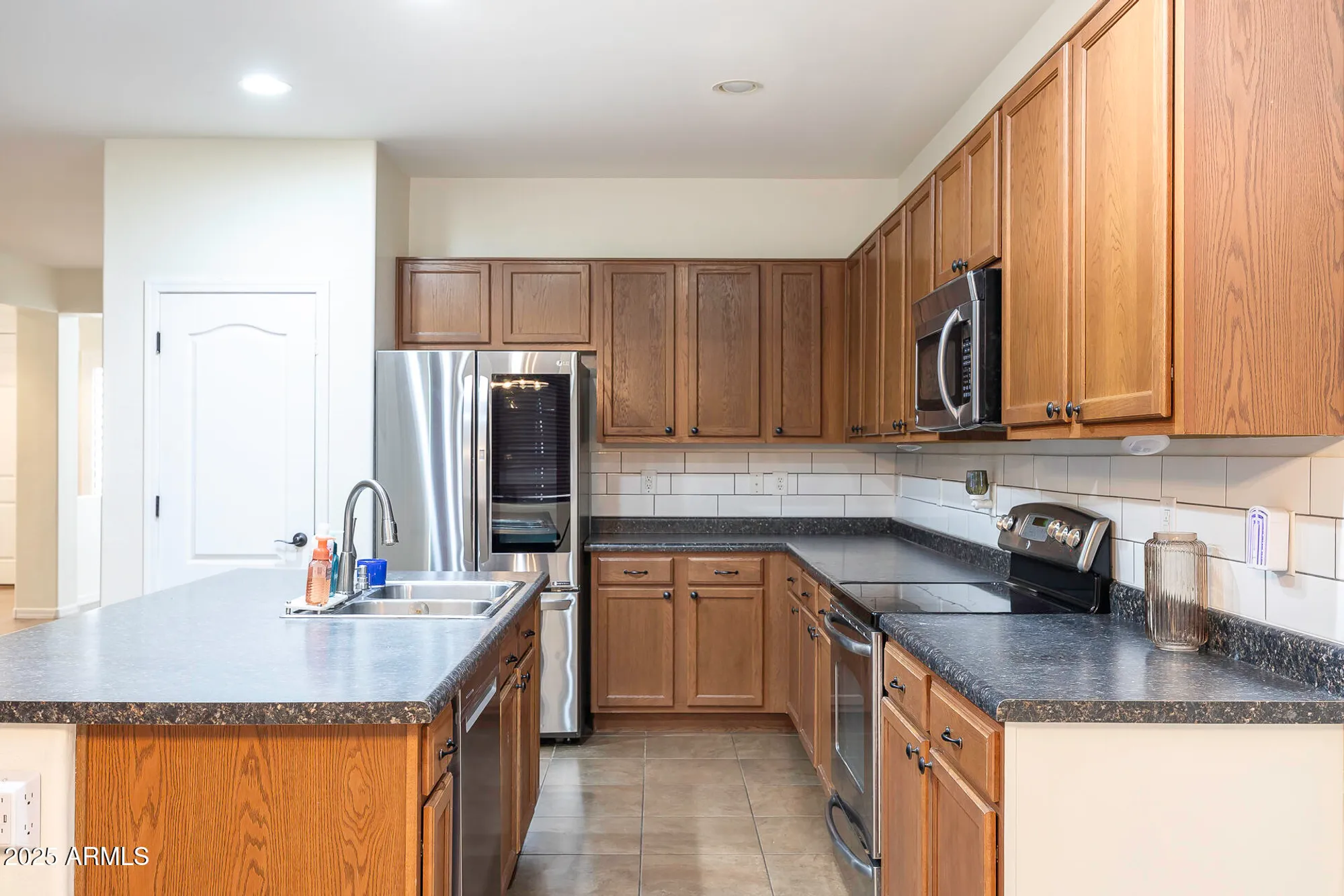 Property Slideshow image 11 of 61 | 2512 e katrina trl, Casa Grande, AZ, 85194