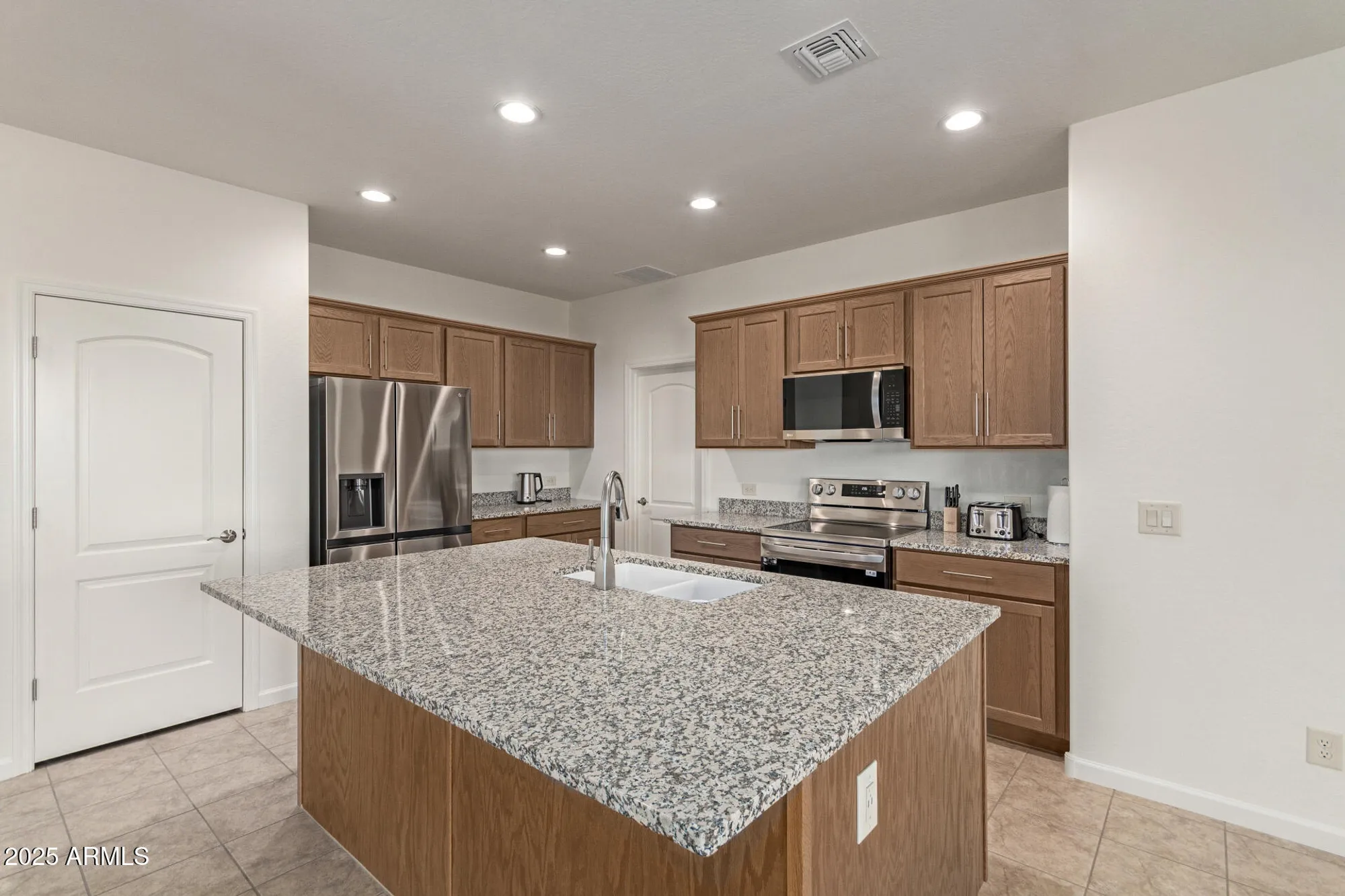 Property Slideshow image 14 of 49 | 5661 n coyote hill rd, Eloy, AZ, 85131