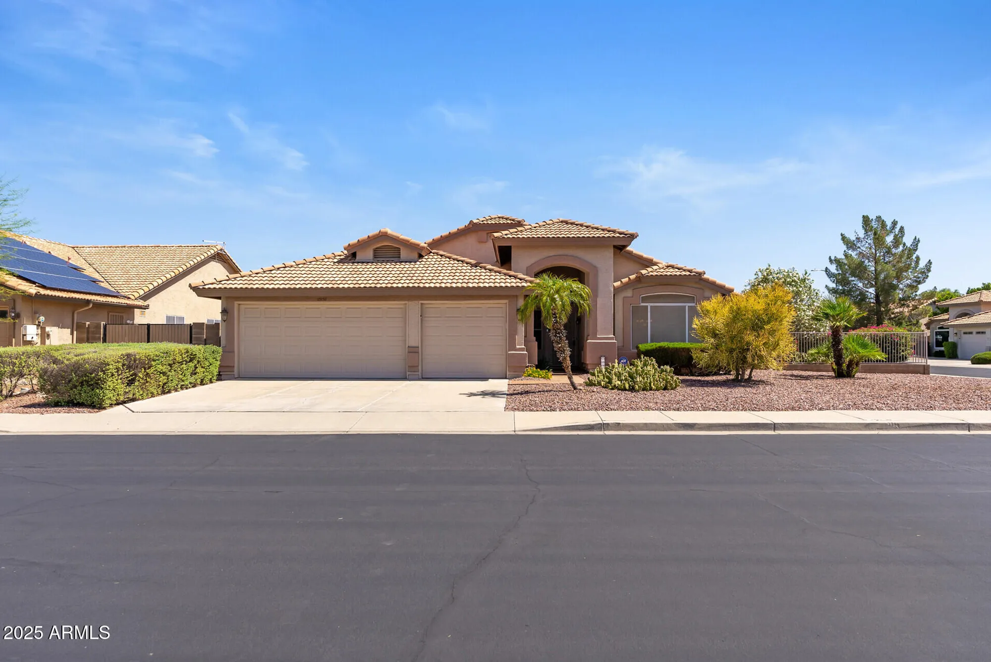 Property Slideshow image 9 of 46 | 10936 n ventana dr, Peoria, AZ, 85373