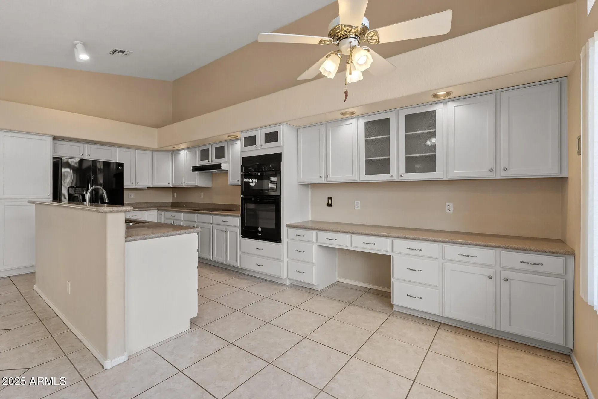 Property Slideshow image 19 of 46 | 10936 n ventana dr, Peoria, AZ, 85373