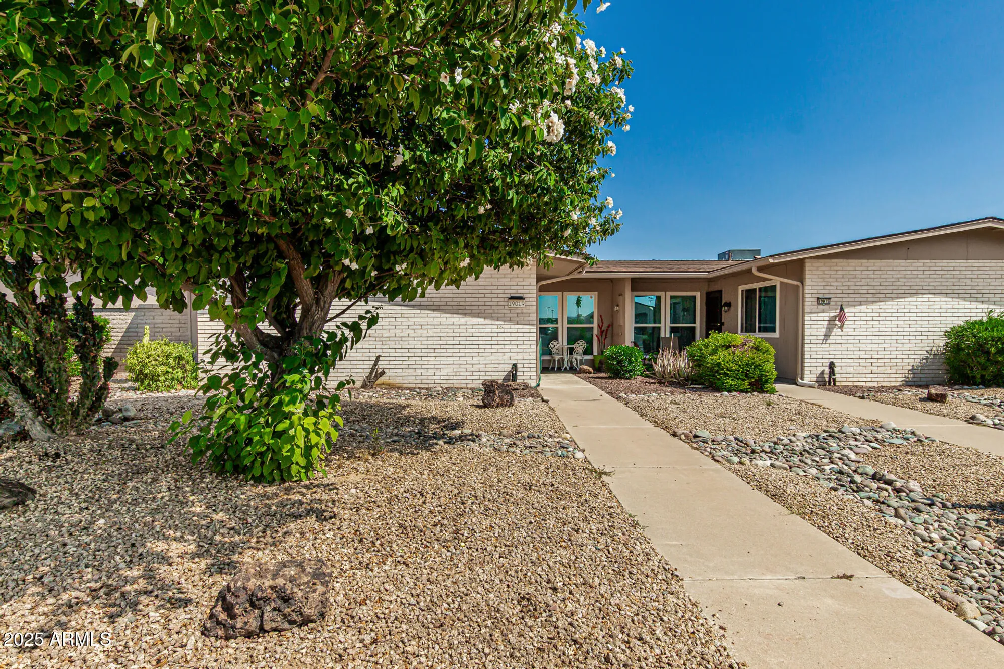 Property Slideshow image 3 of 29 | 19019 n camino del sol, Sun City West, AZ, 85375