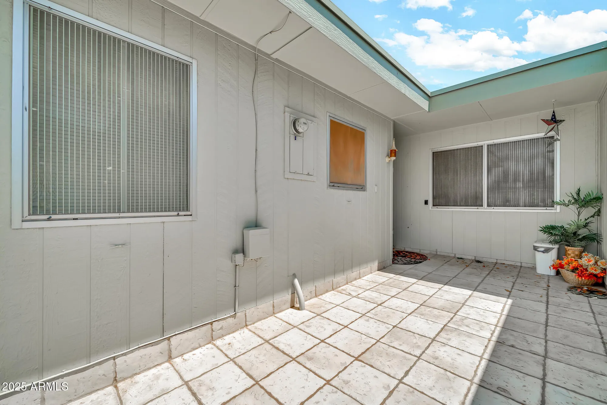 Property Slideshow image 4 of 20 | 13207 n 98th ave l, Sun City, AZ, 85351