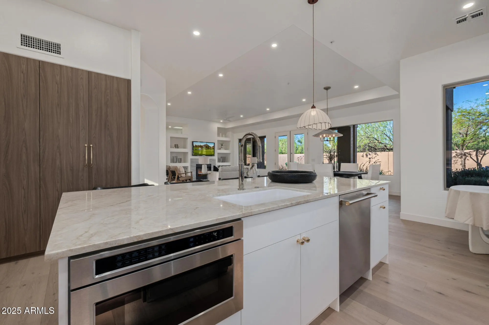 Property Slideshow image 23 of 82 | 7152 e night glow cir, Scottsdale, AZ, 85266