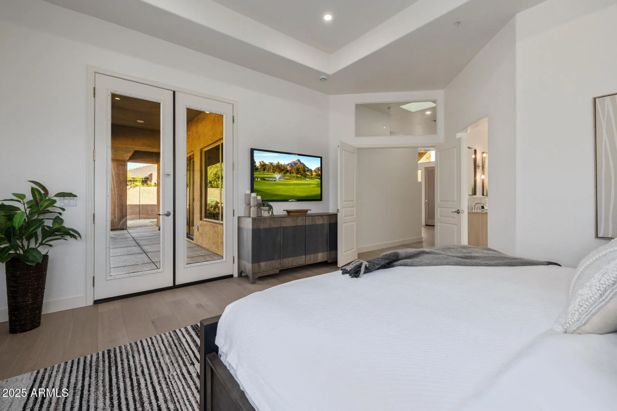 Property Slideshow image 30 of 82 | 7152 e night glow cir, Scottsdale, AZ, 85266