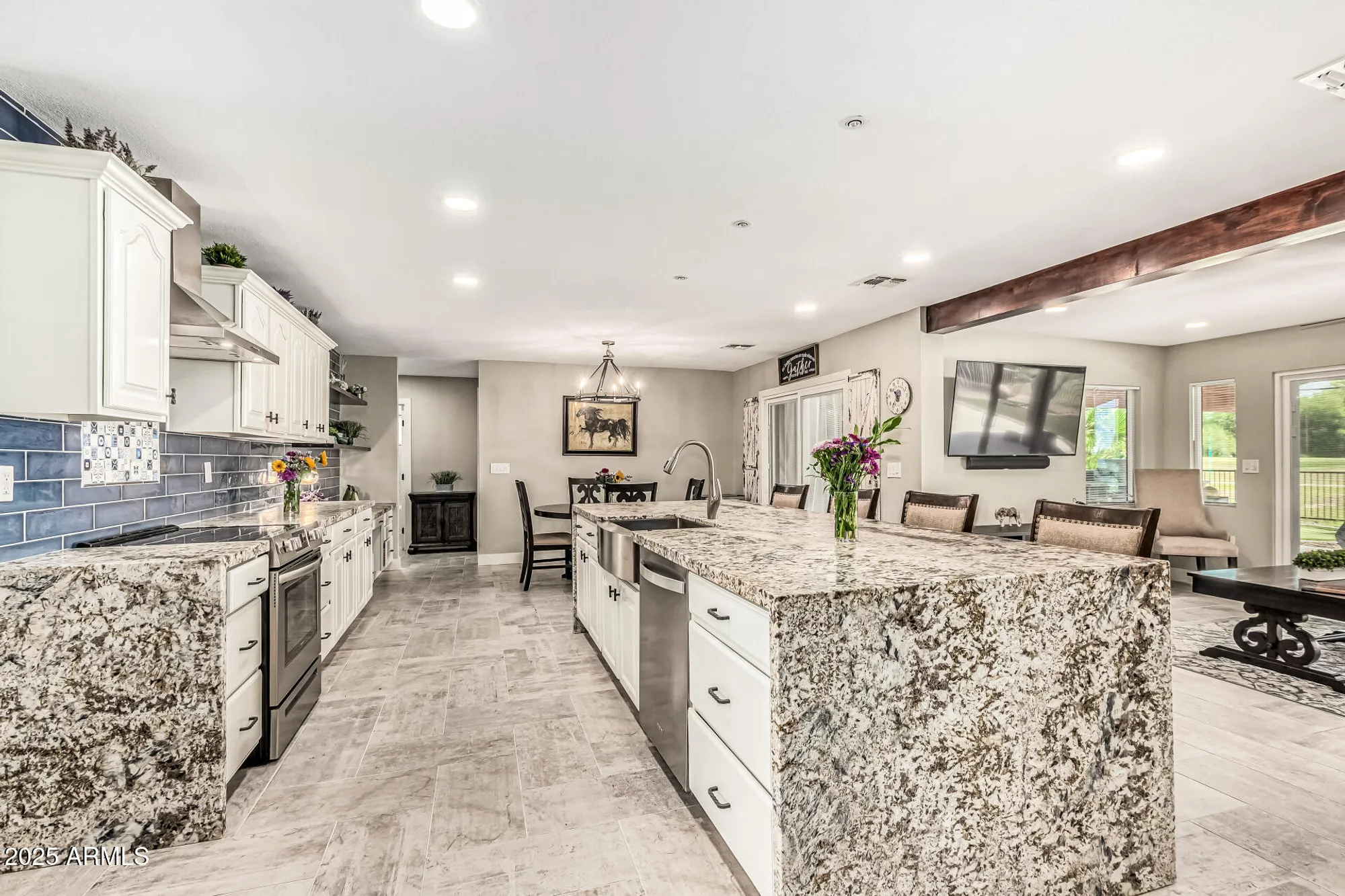 Property Slideshow image 8 of 41 | 10235 w desert hills dr, Sun City, AZ, 85351