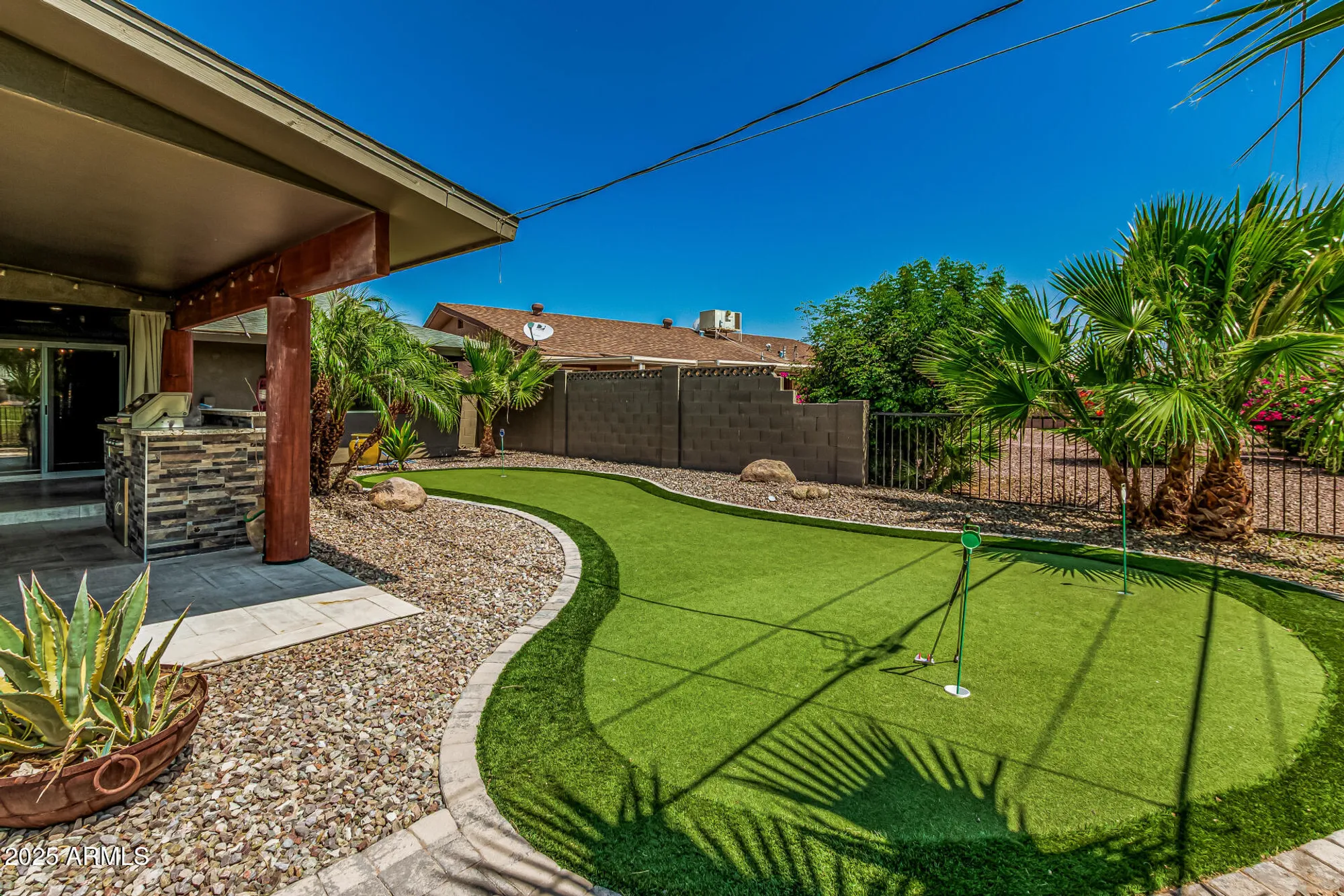 Property Slideshow image 29 of 41 | 10235 w desert hills dr, Sun City, AZ, 85351