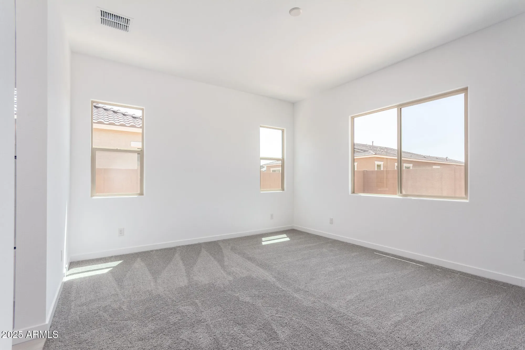 Property Slideshow image 16 of 47 | 24116 n 172nd ave, Surprise, AZ, 85387