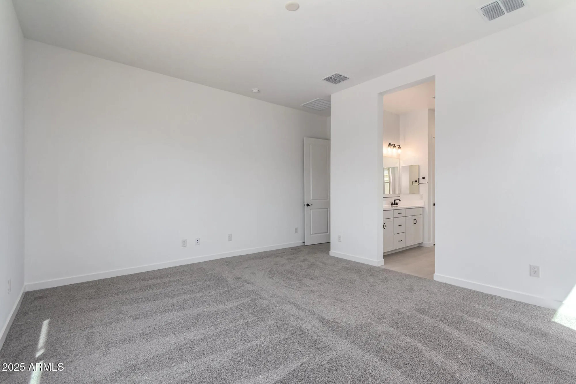 Property Slideshow image 18 of 47 | 24116 n 172nd ave, Surprise, AZ, 85387