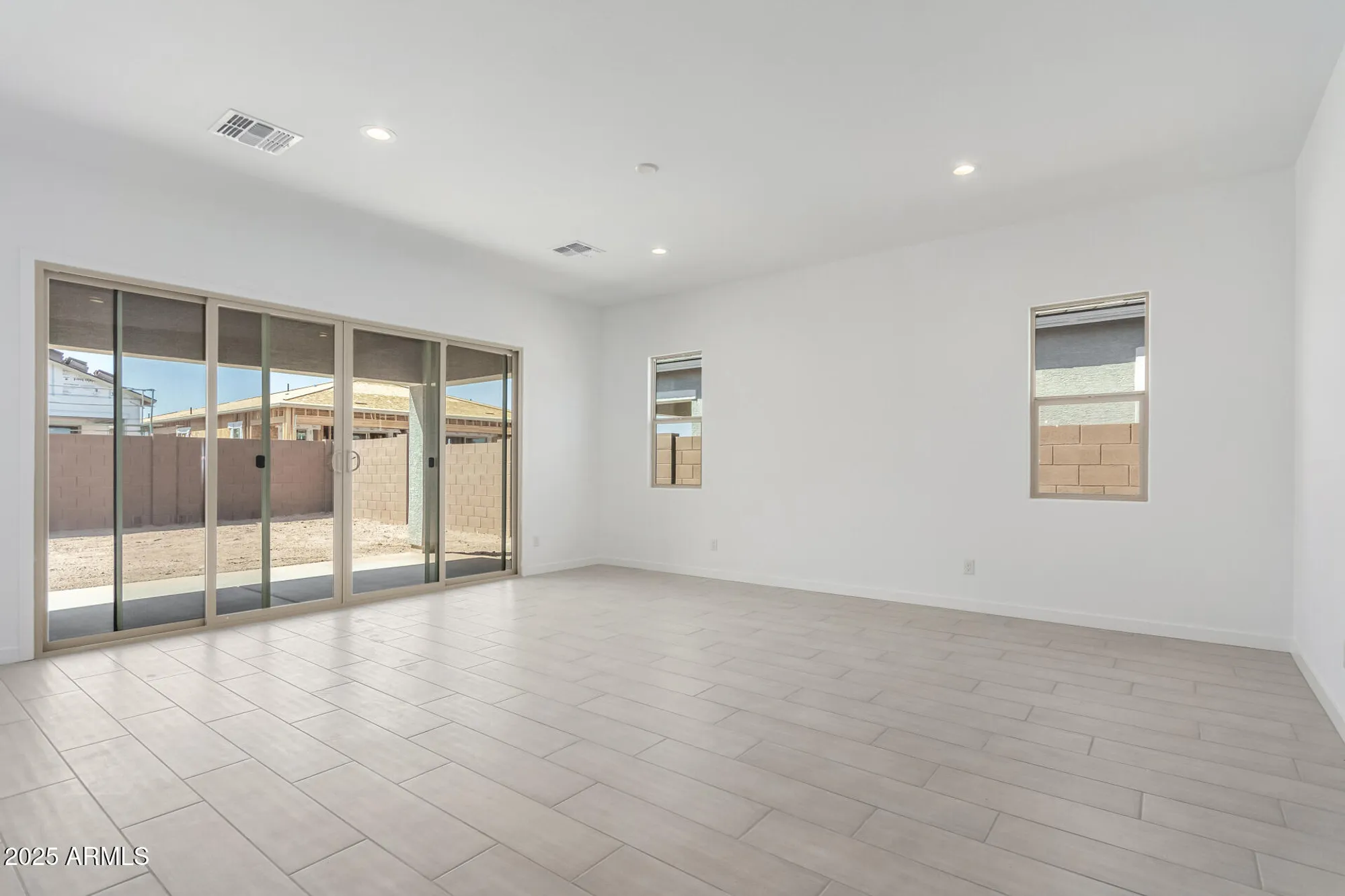 Property Slideshow image 10 of 45 | 24152 n 172nd ave, Surprise, AZ, 85387