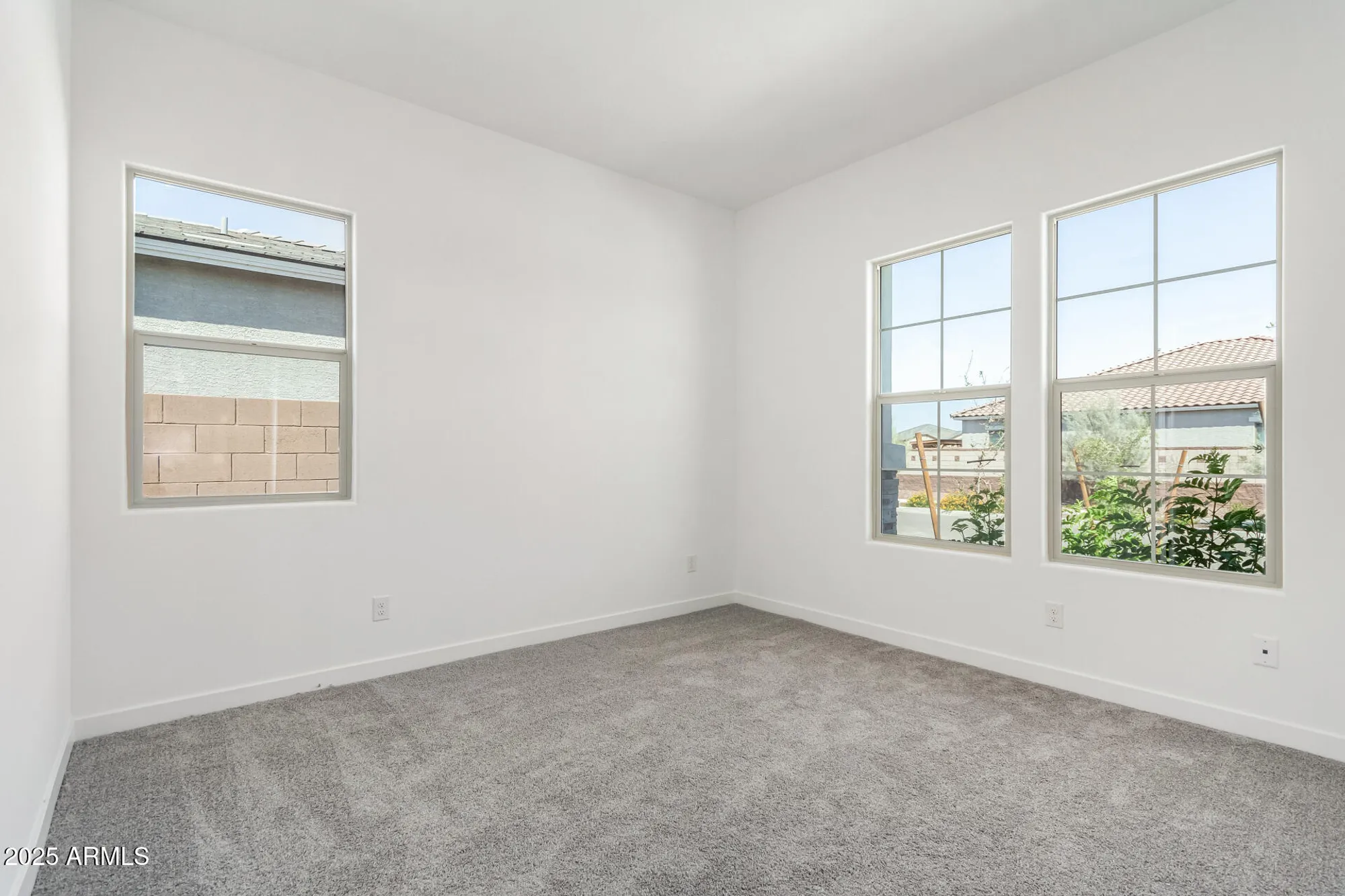 Property Slideshow image 25 of 45 | 24152 n 172nd ave, Surprise, AZ, 85387