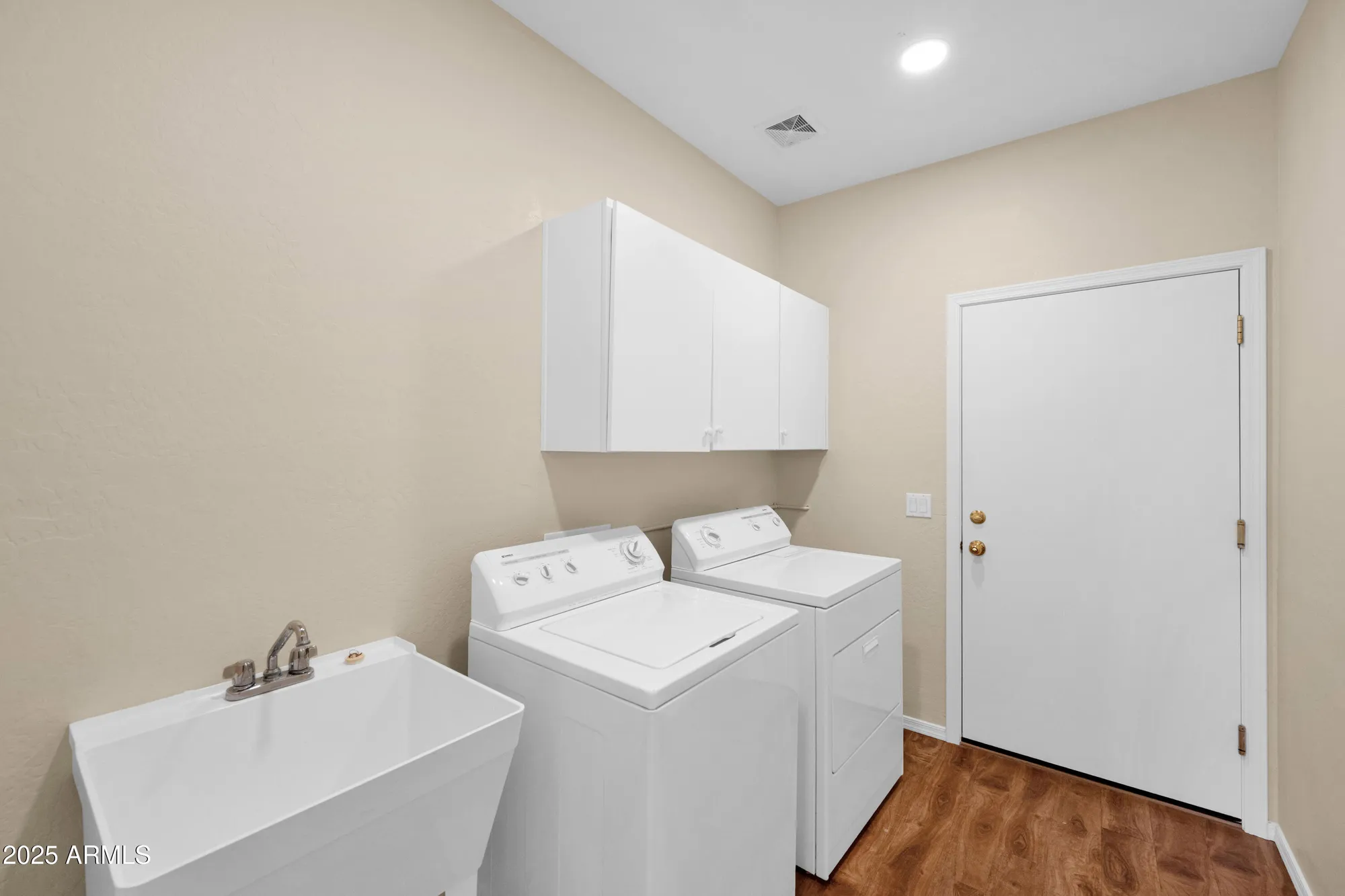 Property Slideshow image 25 of 46 | 42485 w abbey rd, Maricopa, AZ, 85138