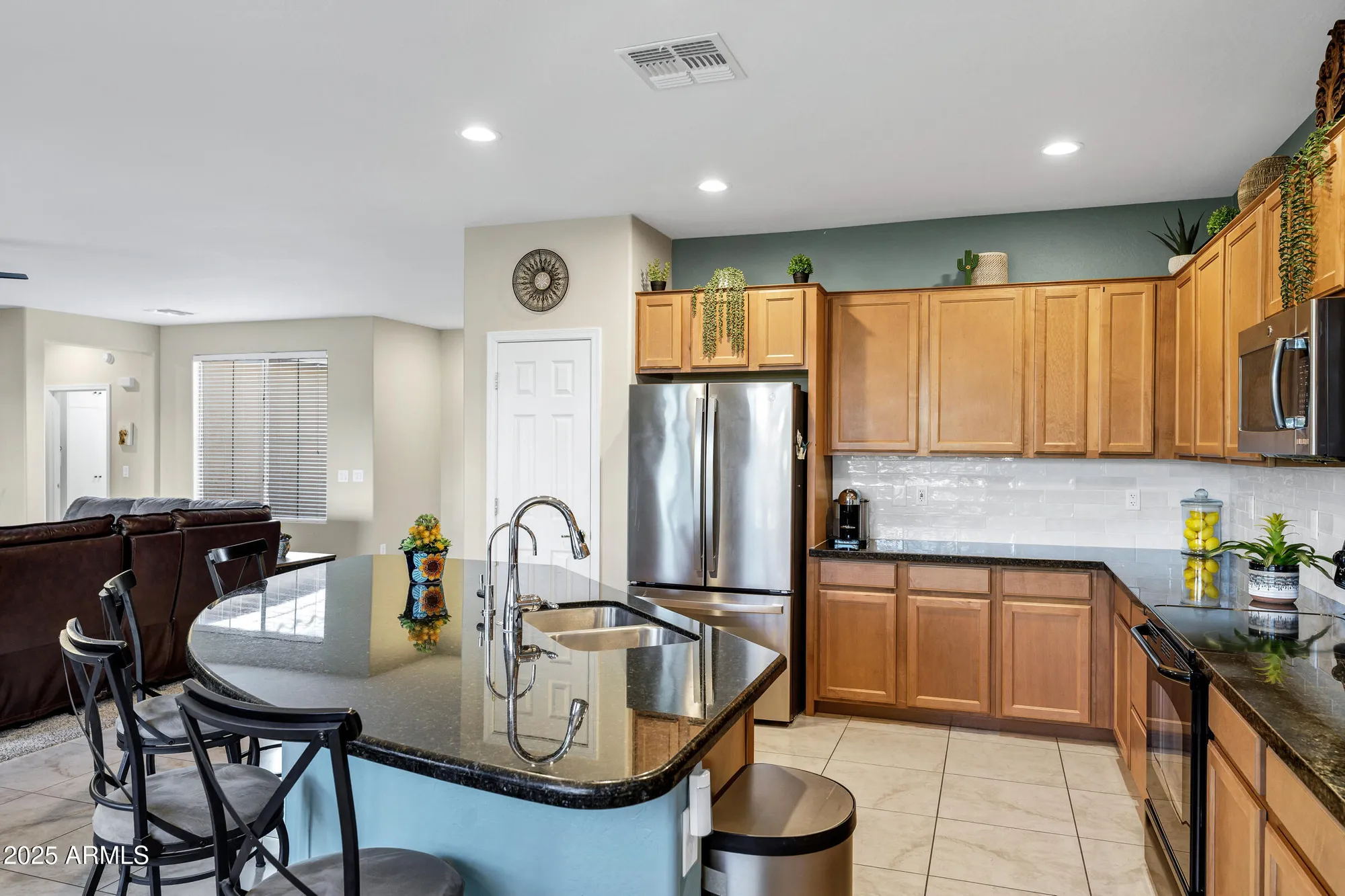 Property Slideshow image 7 of 47 | 42711 w darter dr, Maricopa, AZ, 85138