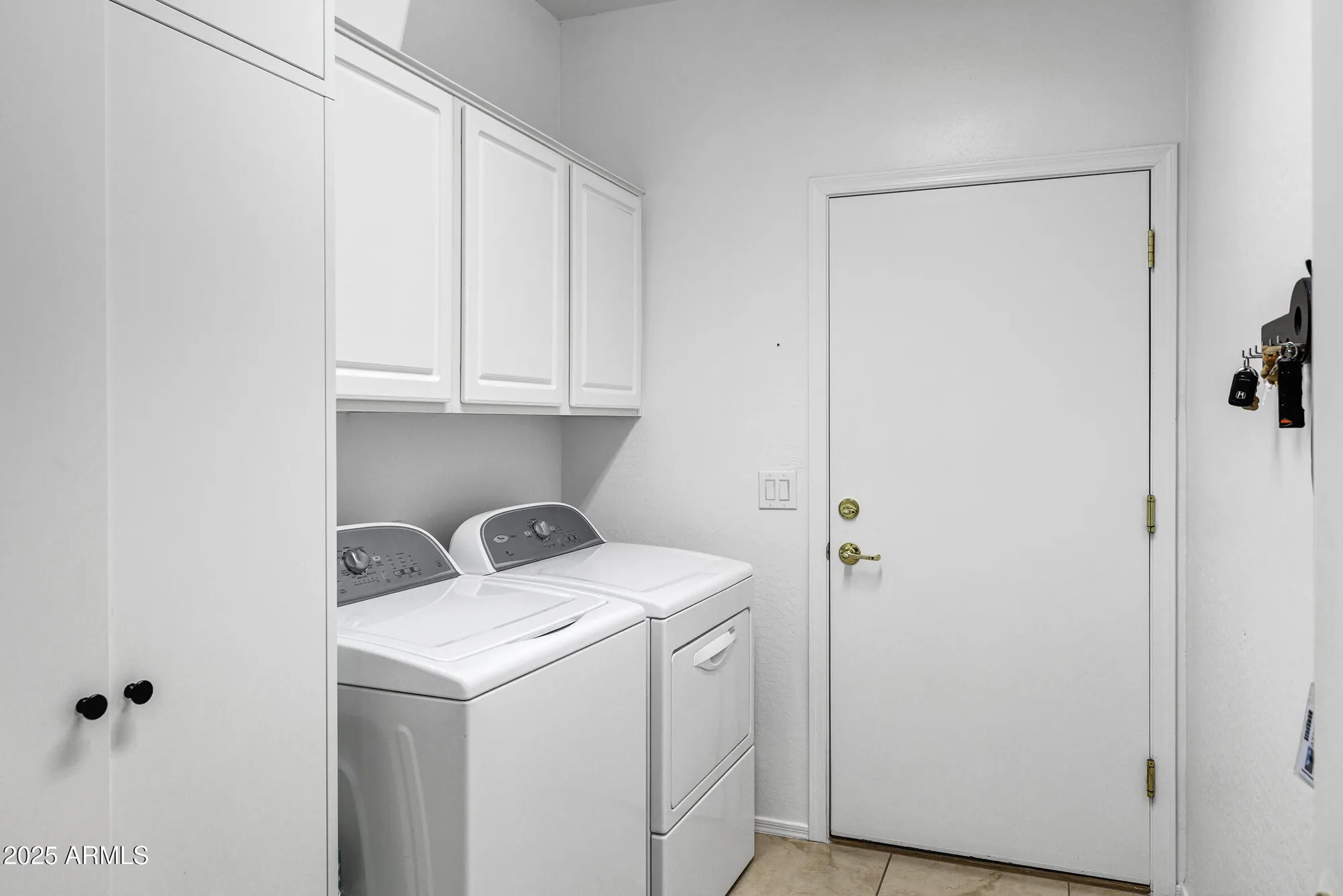 Property Slideshow image 19 of 47 | 42711 w darter dr, Maricopa, AZ, 85138