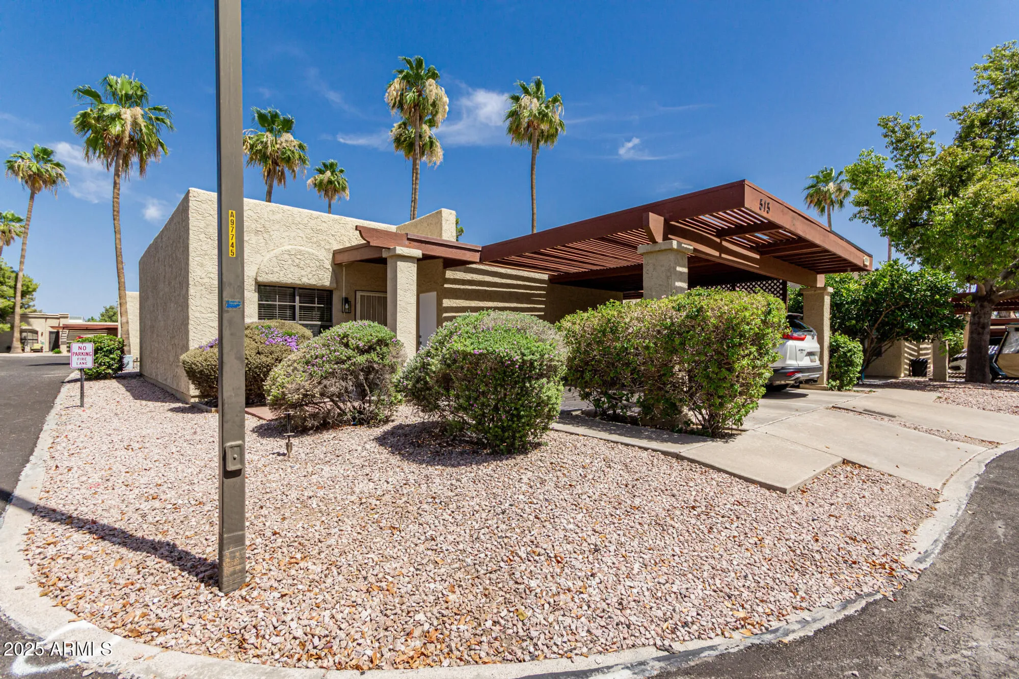 Property Slideshow image 1 of 25 | 515 s saguaro way, Mesa, AZ, 85208