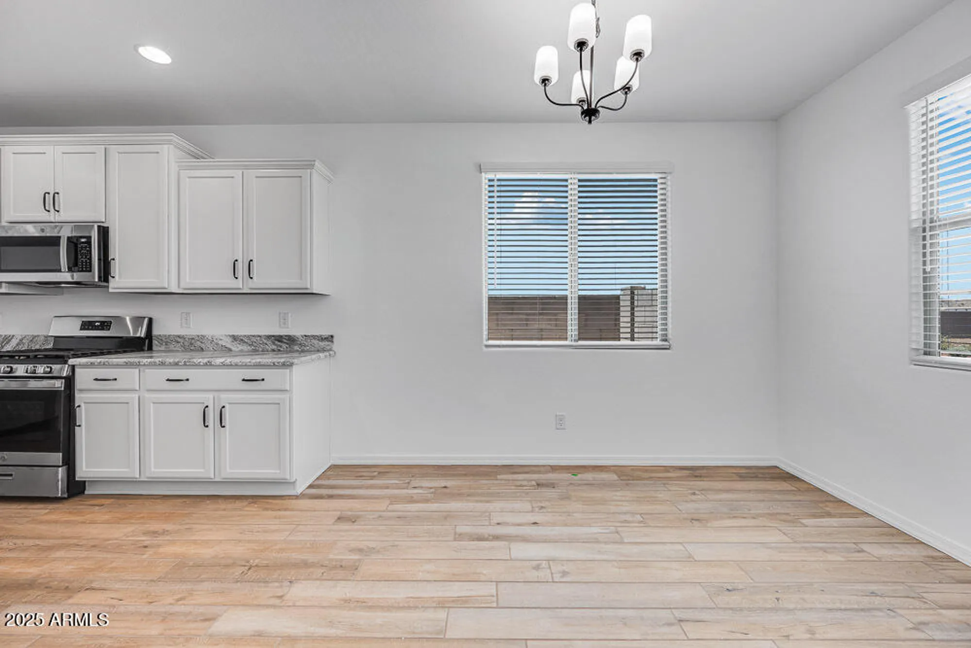 Property Slideshow image 15 of 35 | 18153 w hiddenview dr, Goodyear, AZ, 85338