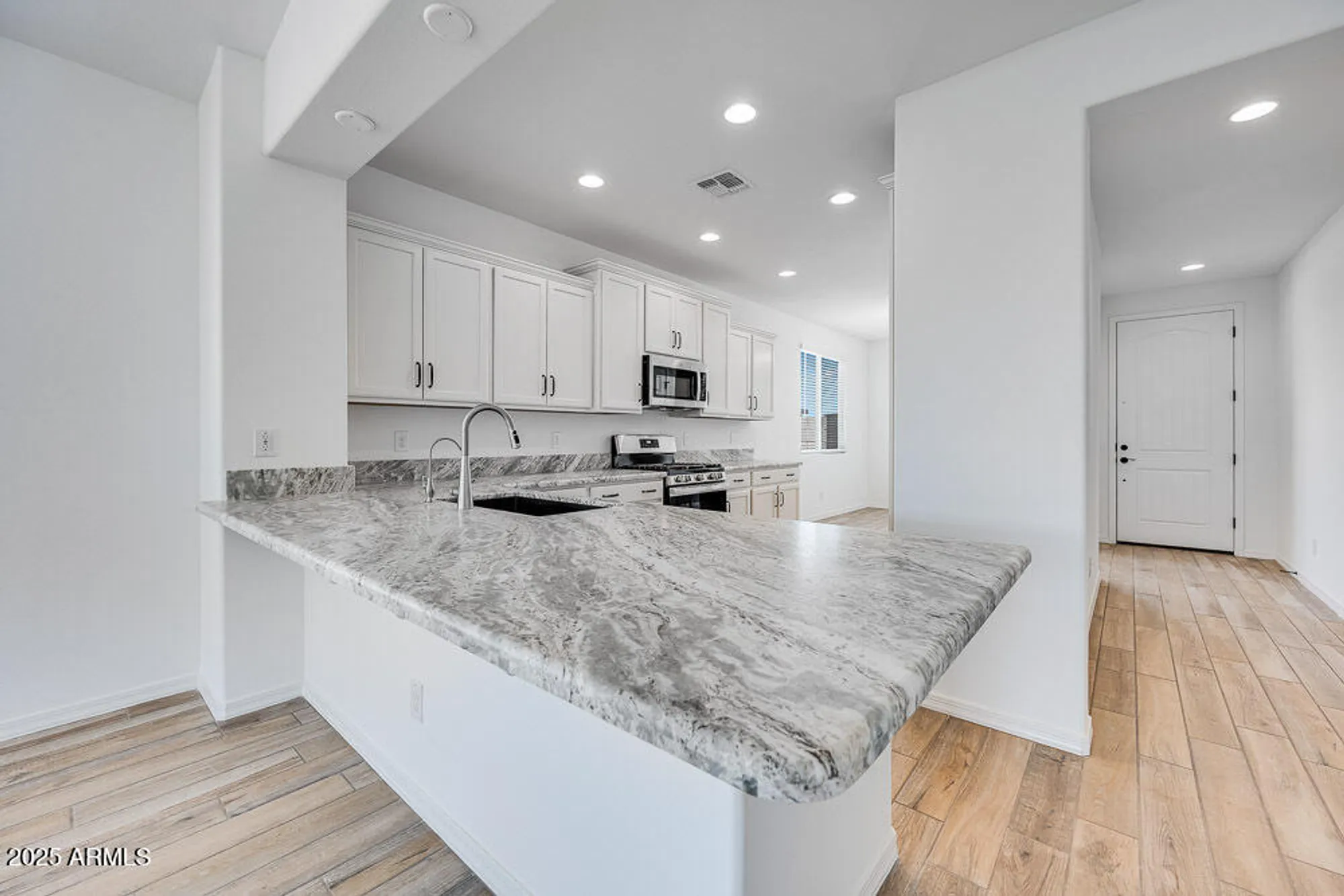 Property Slideshow image 8 of 35 | 18153 w hiddenview dr, Goodyear, AZ, 85338