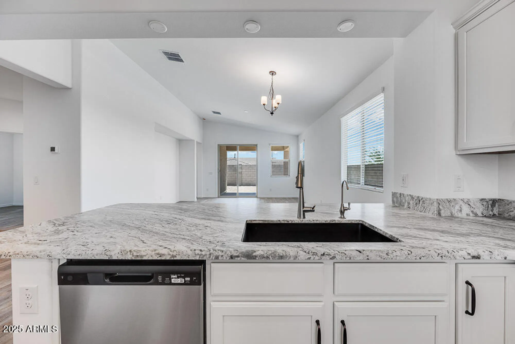 Property Slideshow image 9 of 35 | 18153 w hiddenview dr, Goodyear, AZ, 85338