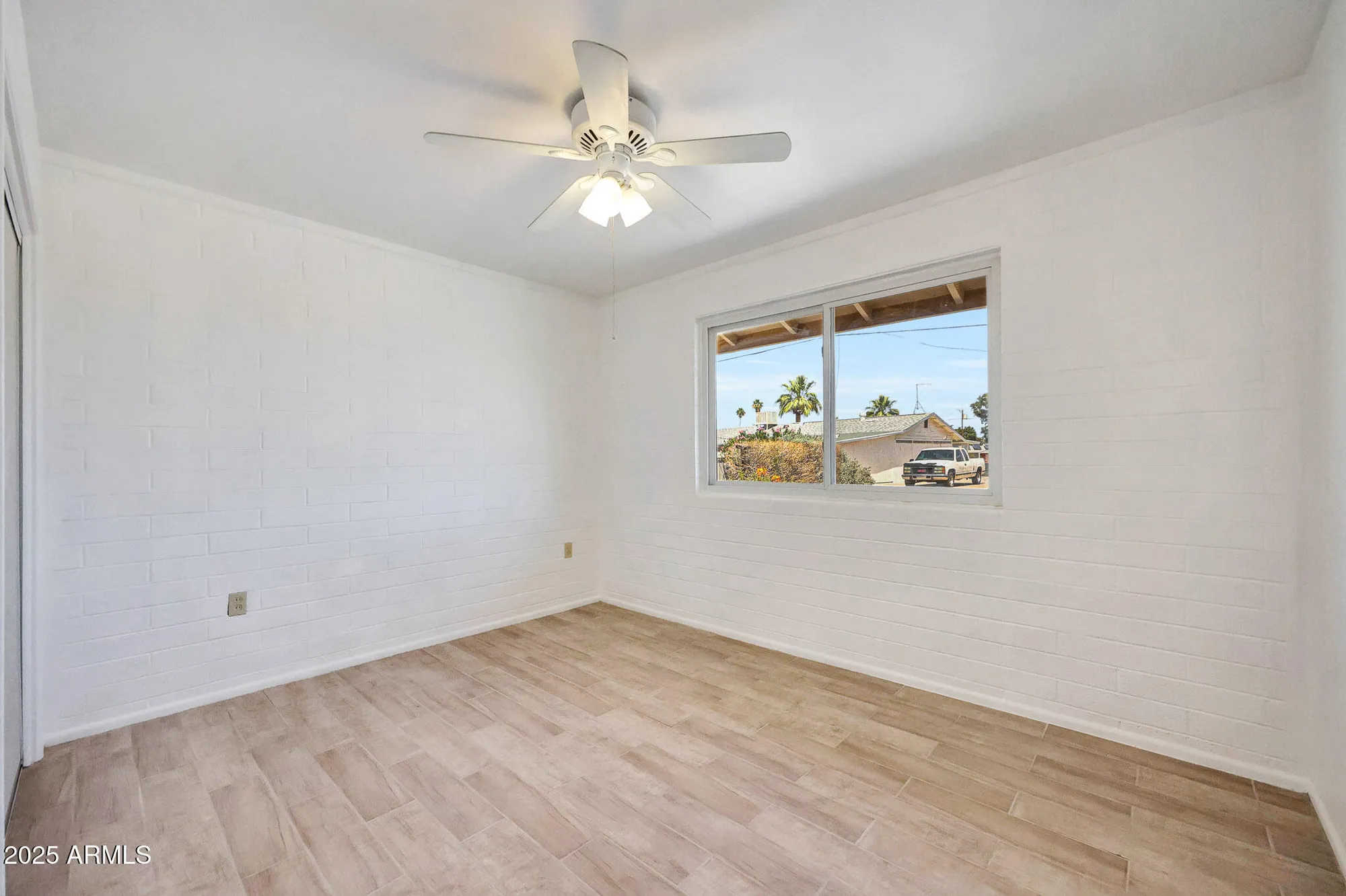 Property Slideshow image 5 of 27 | 12215 n 111th ave, Sun City, AZ, 85351