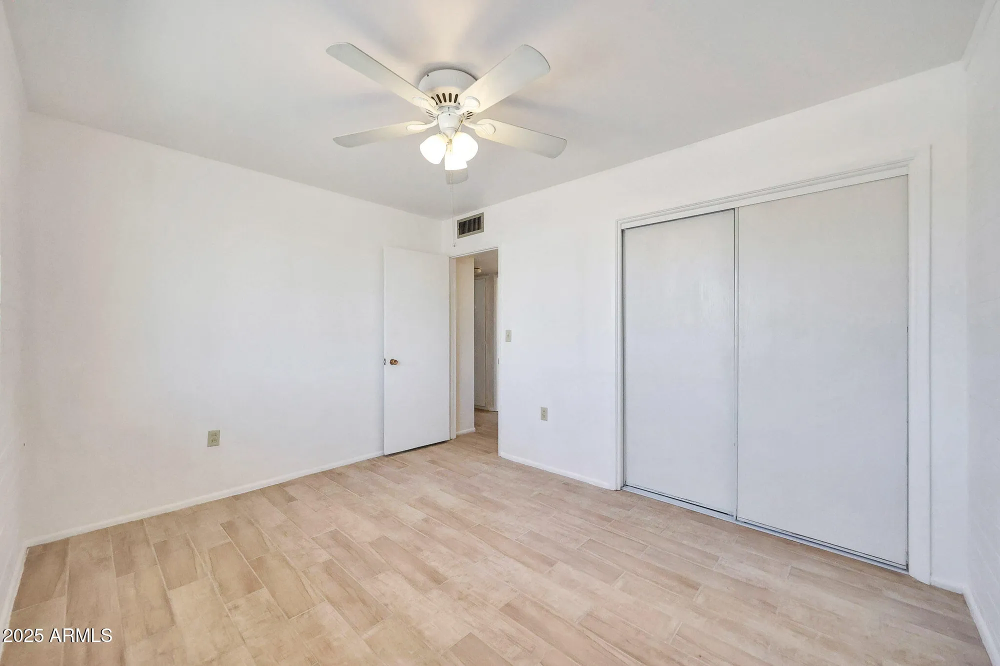 Property Slideshow image 6 of 27 | 12215 n 111th ave, Sun City, AZ, 85351